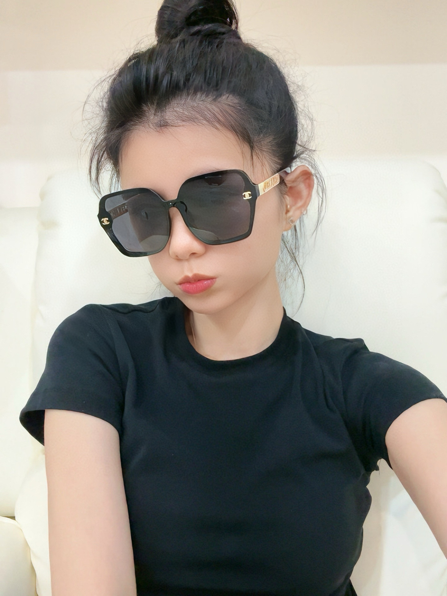 新品CHANEL 香奈儿太阳镜以独特魅力和前卫风格诠释春夏最新眼镜，质感超好佩带舒适 型号：CH7725