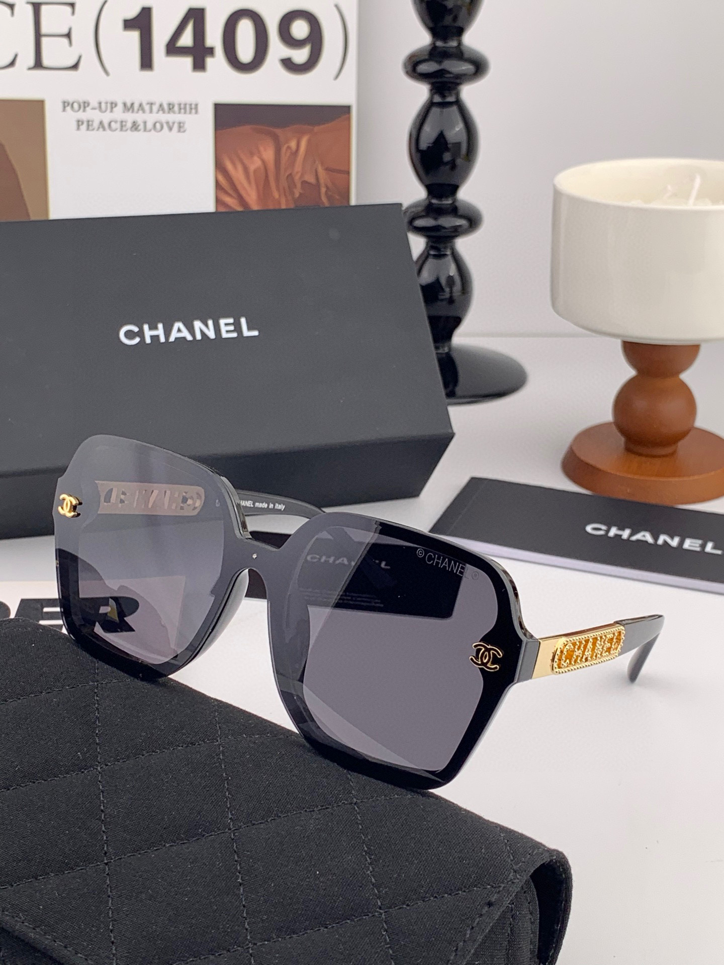 新品CHANEL 香奈儿太阳镜以独特魅力和前卫风格诠释春夏最新眼镜，质感超好佩带舒适 型号：CH7725