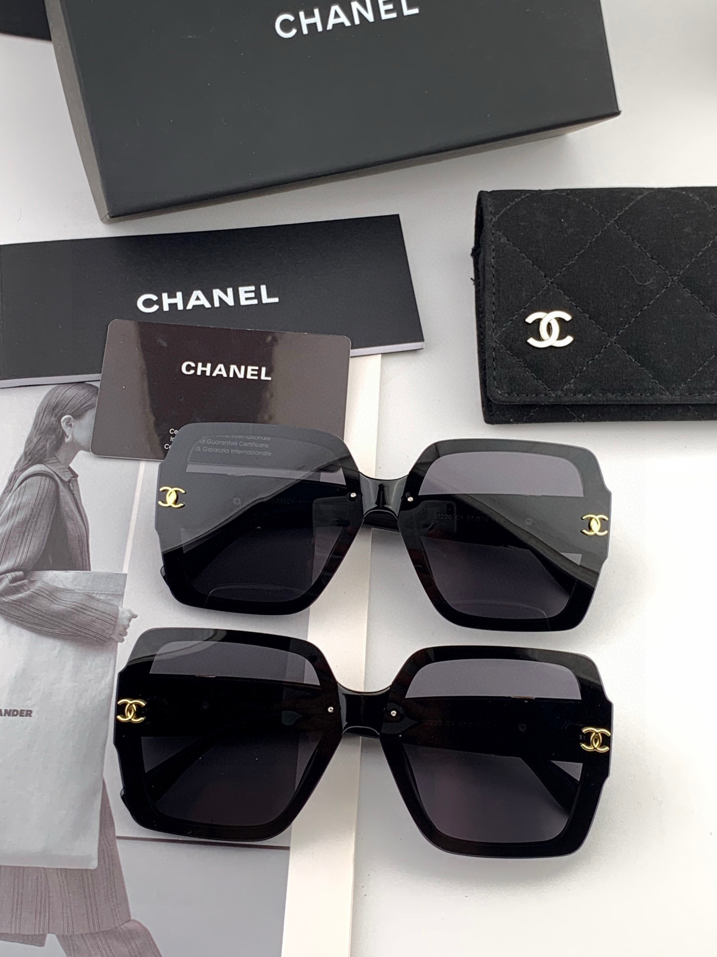 【TR偏光系列】香奈儿2025开春新款 经典的方框设计，不挑脸型，无论搭配大衣还是连衣裙都非常显气质 偏