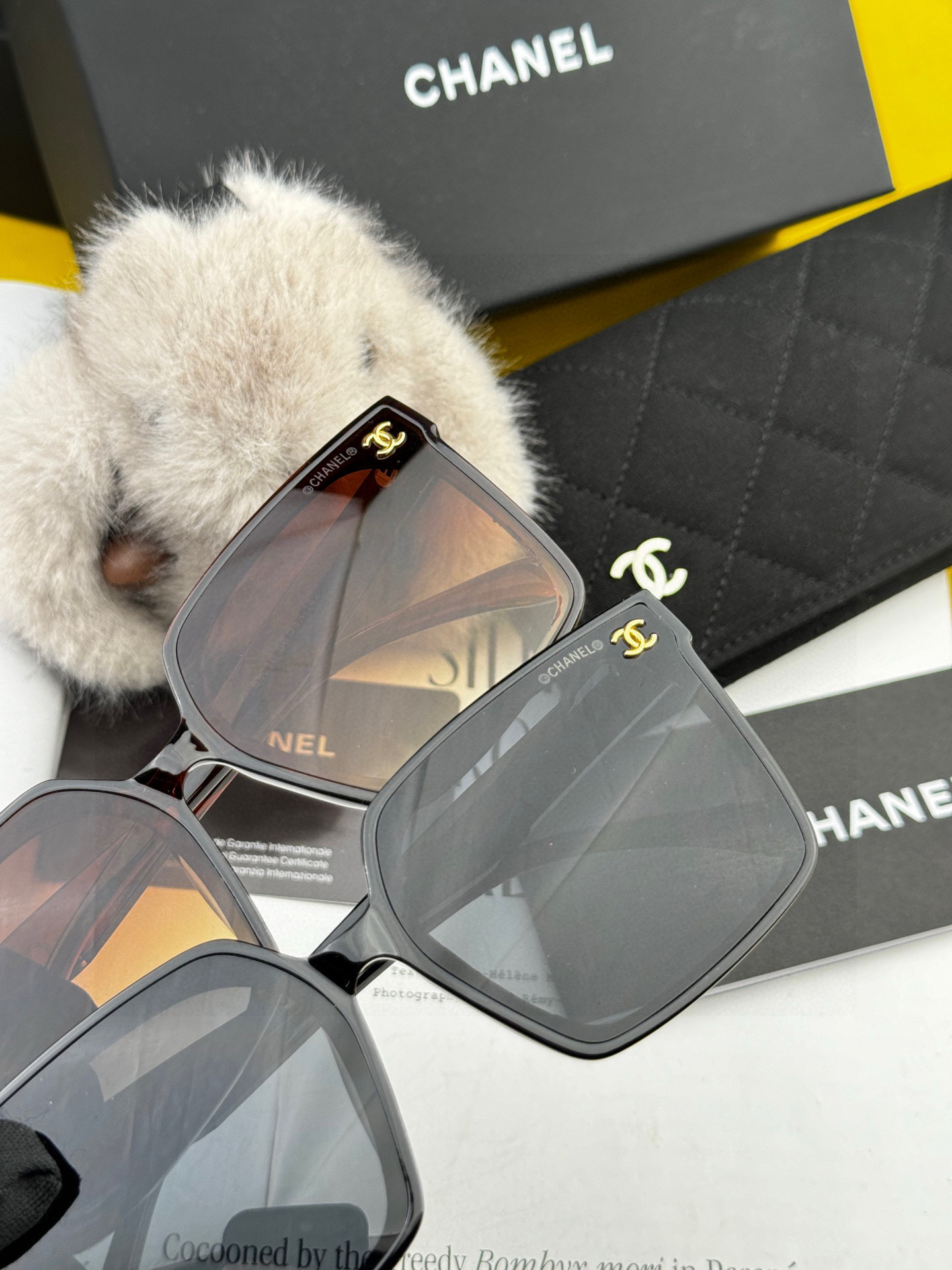 Chanel大框太阳镜墨镜 经典的方框设计，不挑脸型，无论搭配大衣还是连衣裙都非常显气质太阳镜预防紫外线