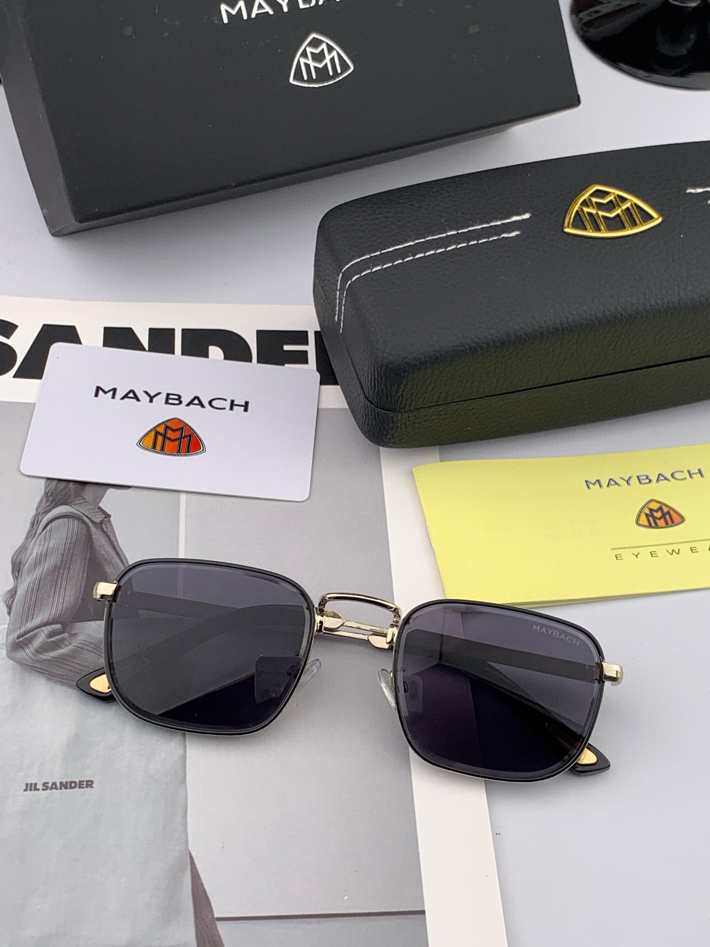 MAYBACH迈巴赫年度最牛硬货👍🏻 官网经典蛤蟆款 ❗️极力推荐款‼️选用定制进口板料双色拼腿 采用K