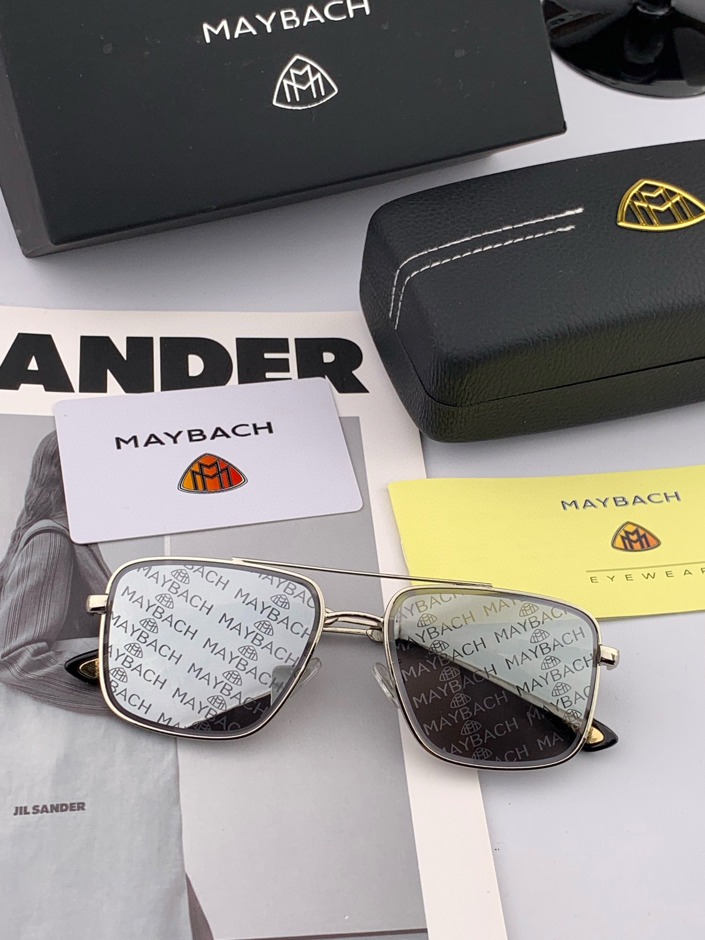 MAYBACH迈巴赫年度最牛硬货👍🏻 官网经典蛤蟆款 ❗️极力推荐款‼️选用定制进口板料双色拼腿 采用K