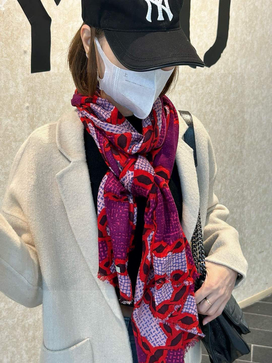 重点推荐‼️‼️ 巴宝莉法国🇫🇷专柜新货 精美绣标 👍👍优雅文静的小格 给人更秀气，精致的感觉 质感更柔