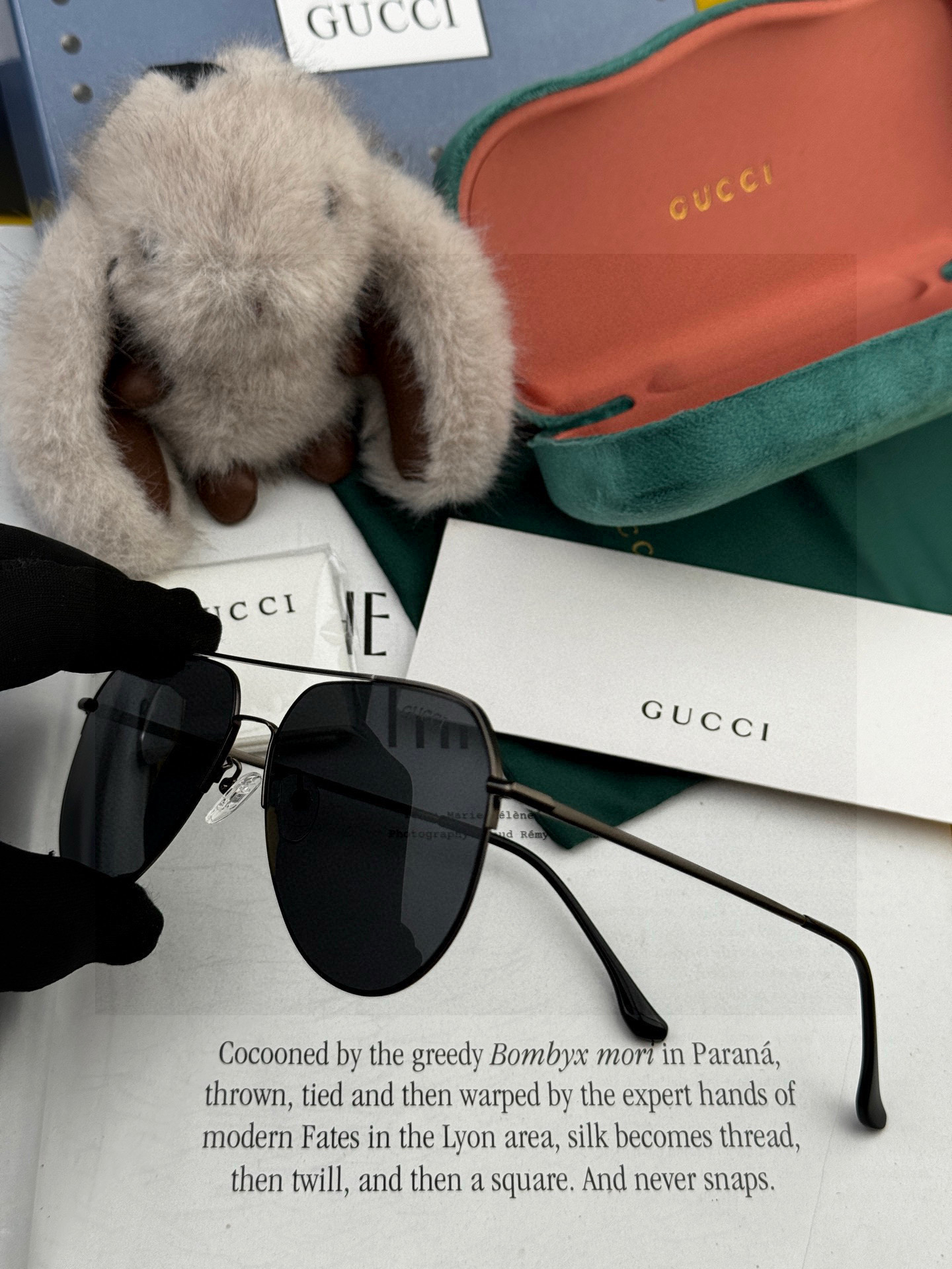 GUCCI 男款炫彩飞行员偏光太阳镜 ❤️材质：高清尼龙加厚卡槽高清偏光镜片 🌹无边框镜架💕颜👍型号：G