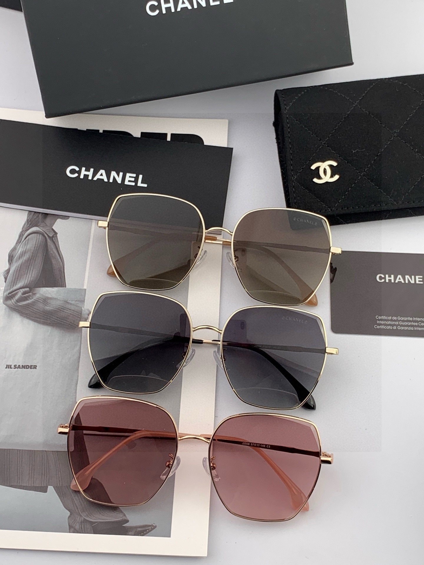 【CHANEL】香奈儿 新款尼龙偏光太眼镜，无框钻石 切边更有质感，大气女人范儿，大脸小脸都好看 ！型号