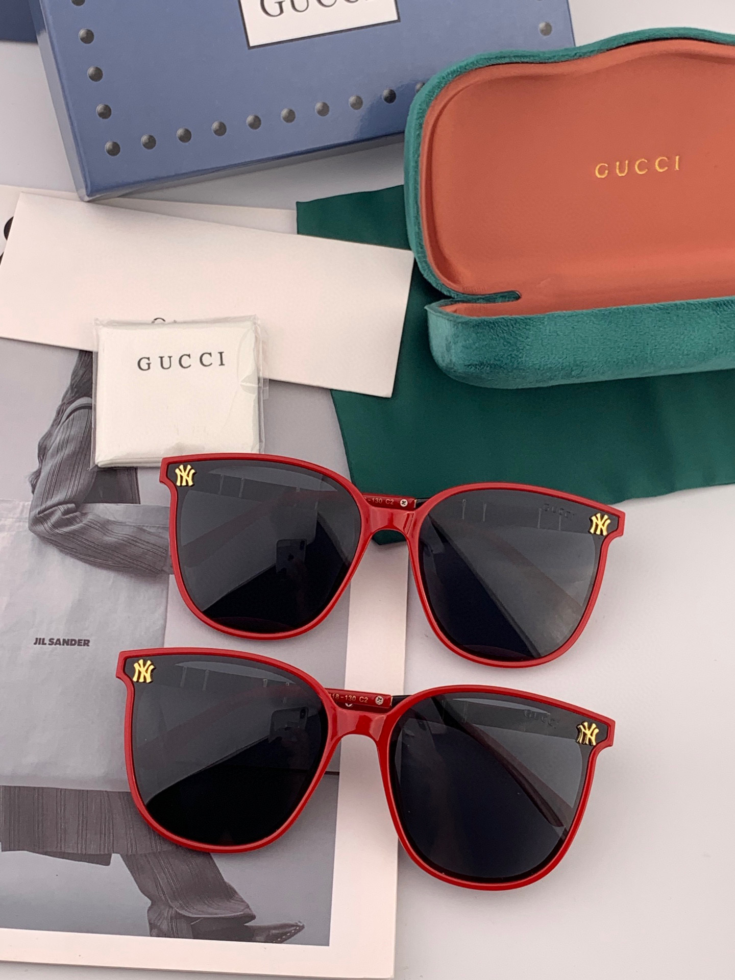 【TR偏光系列】 Gucci联名系列限量版经典的圆框设计，不挑脸型，无论搭配大衣还是连衣裙都非常显气质偏