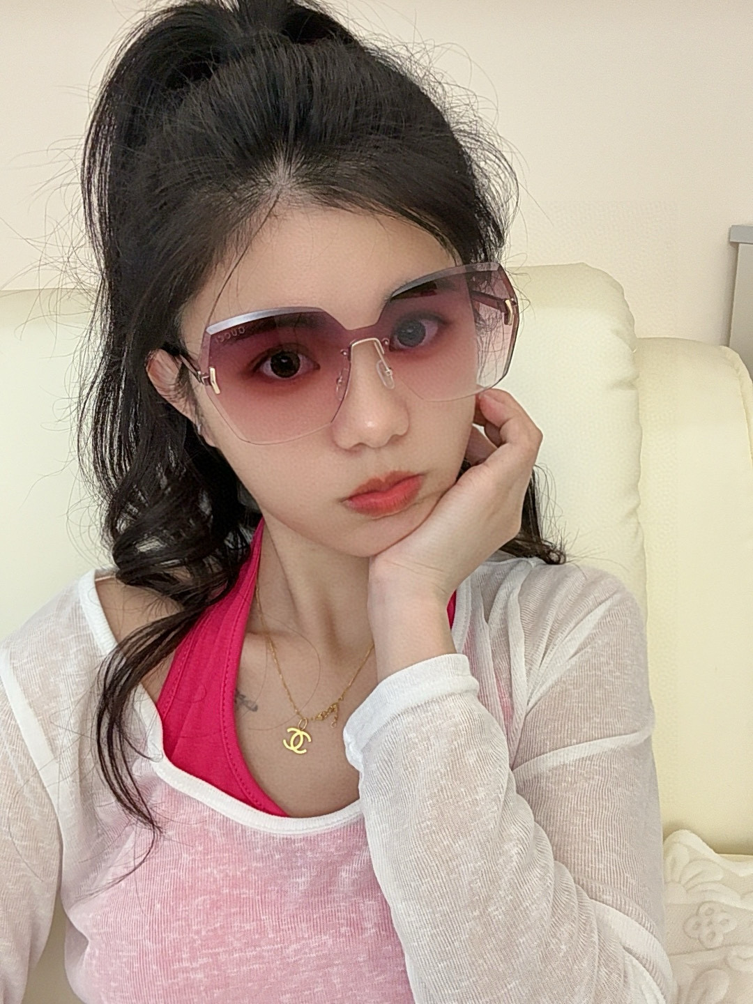 GUCCI 新款连体尼龙偏光太眼镜，无框钻石 切边更有质感，大气女人范儿，大脸小脸都好看 ！型号：G49