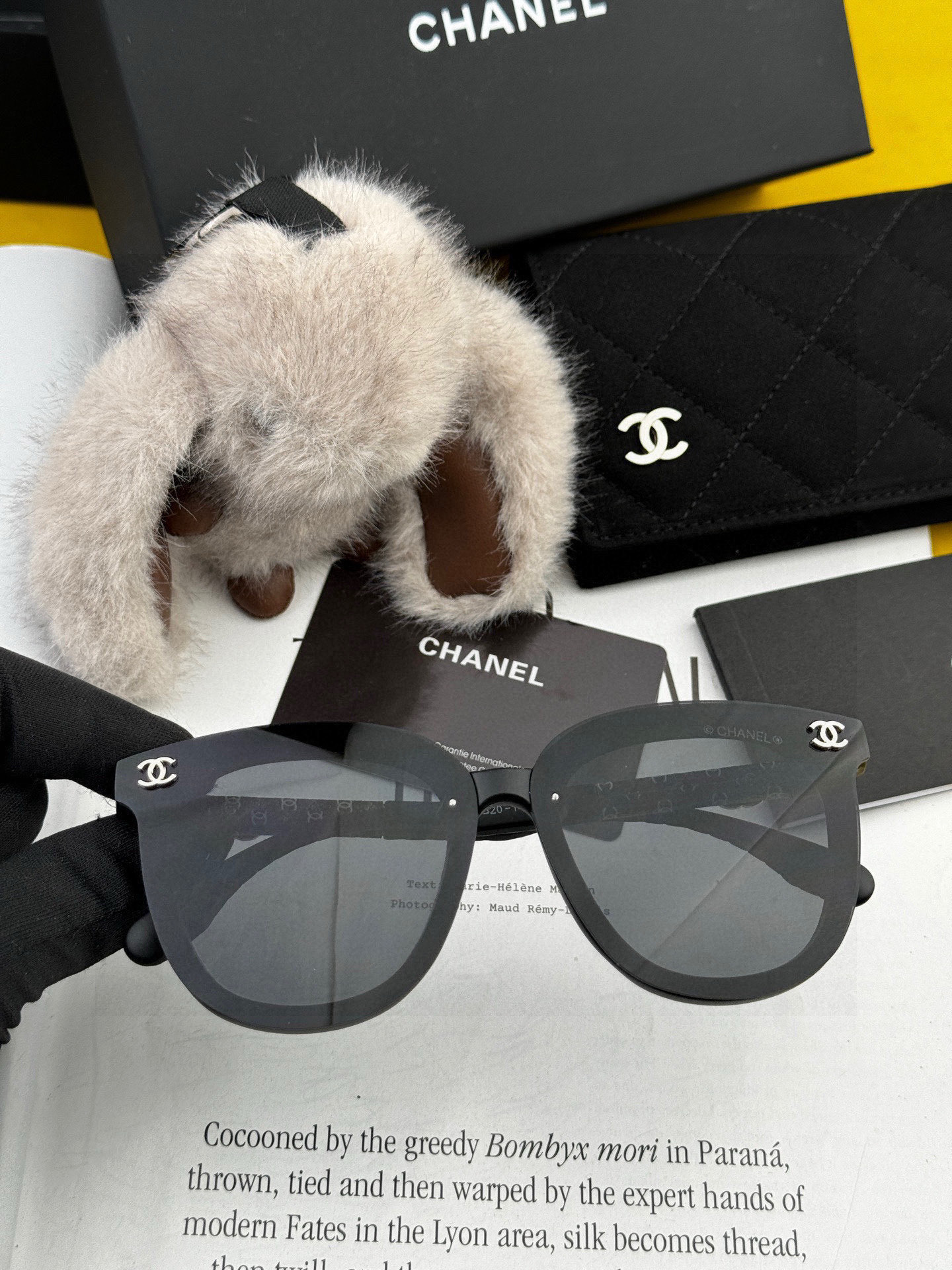 Chanel大框太阳镜墨镜 经典的方框设计，不挑脸型，无论搭配大衣还是连衣裙都非常显气质偏光镜片预防紫外