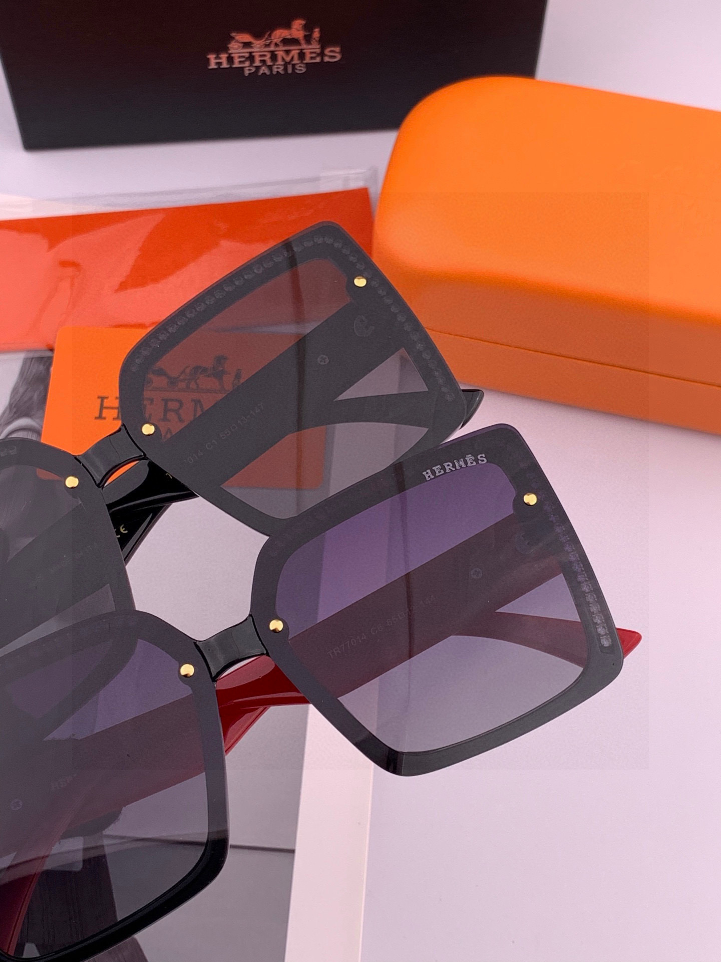 2025新款 爱马仕女士偏光太阳镜🕶️ 宝丽来高清镜片🎉高品质TR-90镜框 时尚百搭！型号：H4770