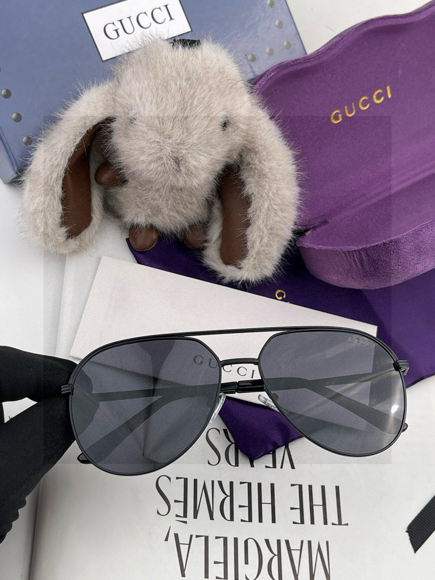 Gucci 。 高品质男女款墨镜 👍 进口宝丽来偏光镜片 。蛤蟆镜 开车钓鱼都可 。百搭显瘦墨镜韩版男士