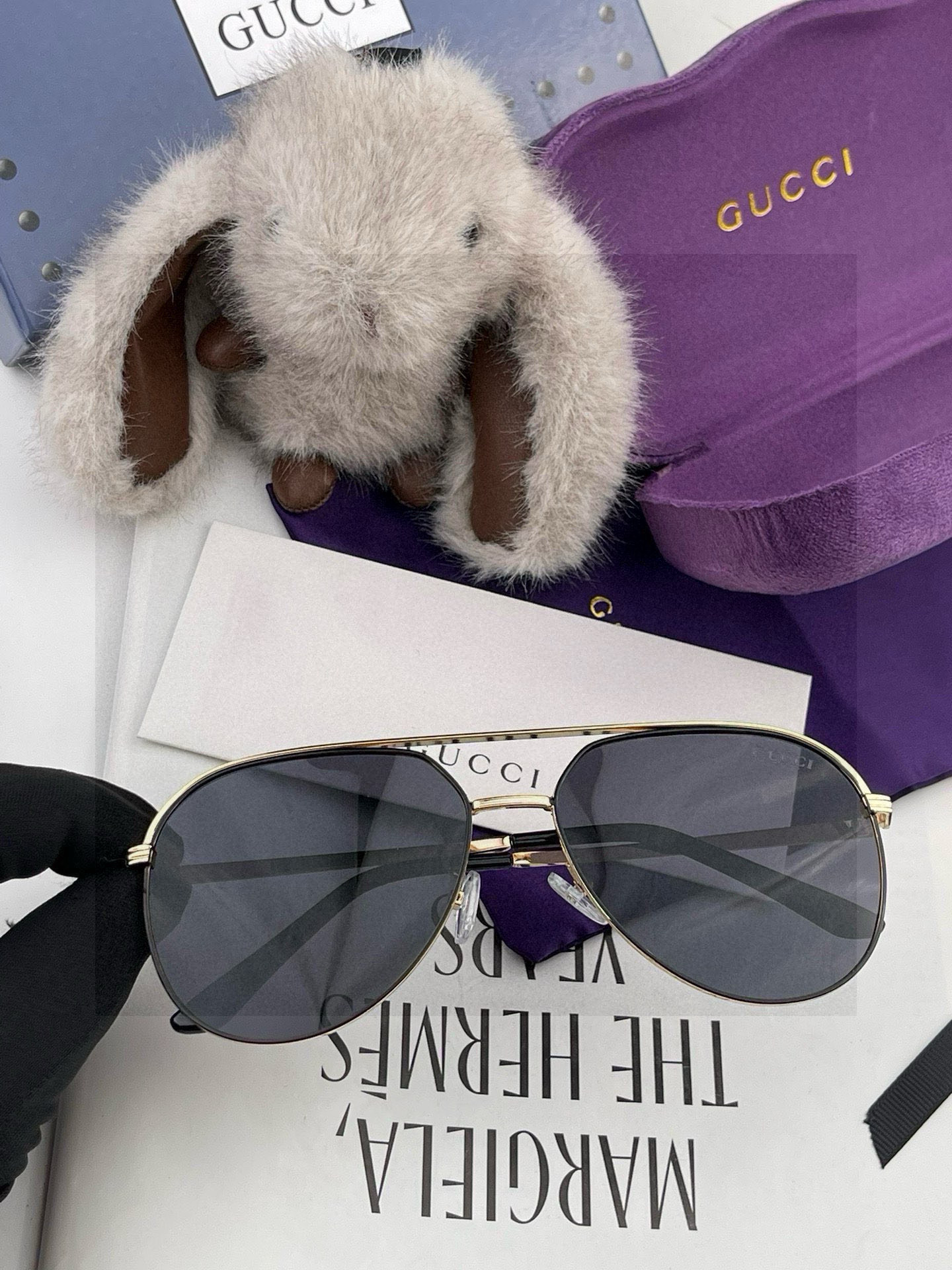 Gucci 。 高品质男女款墨镜 👍 进口宝丽来偏光镜片 。蛤蟆镜 开车钓鱼都可 。百搭显瘦墨镜韩版男士