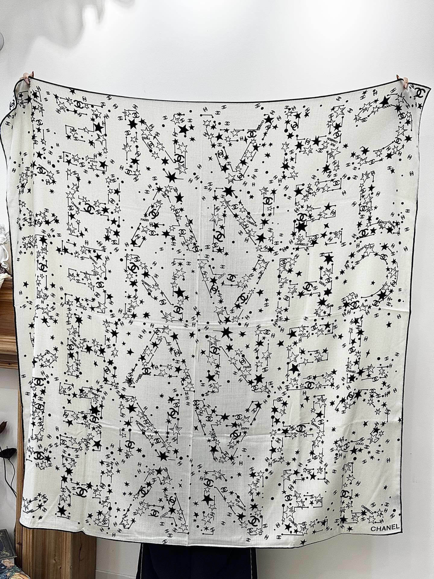 Chanel ~20。秋冬新品~【140顶级丝绒双面同色】繁星点点与双C的完美结合适合各种场合搭配使用黑