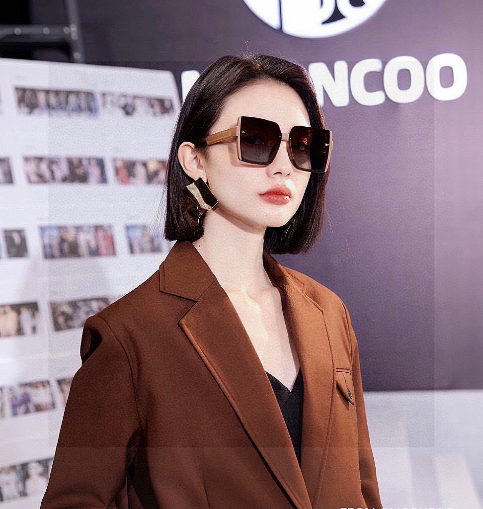 🔺 【芬迪】2025开春新款 潮流爆款 时尚方框偏光太阳镜 高品质 佩戴舒适 网红潮款墨镜 女士高清偏光