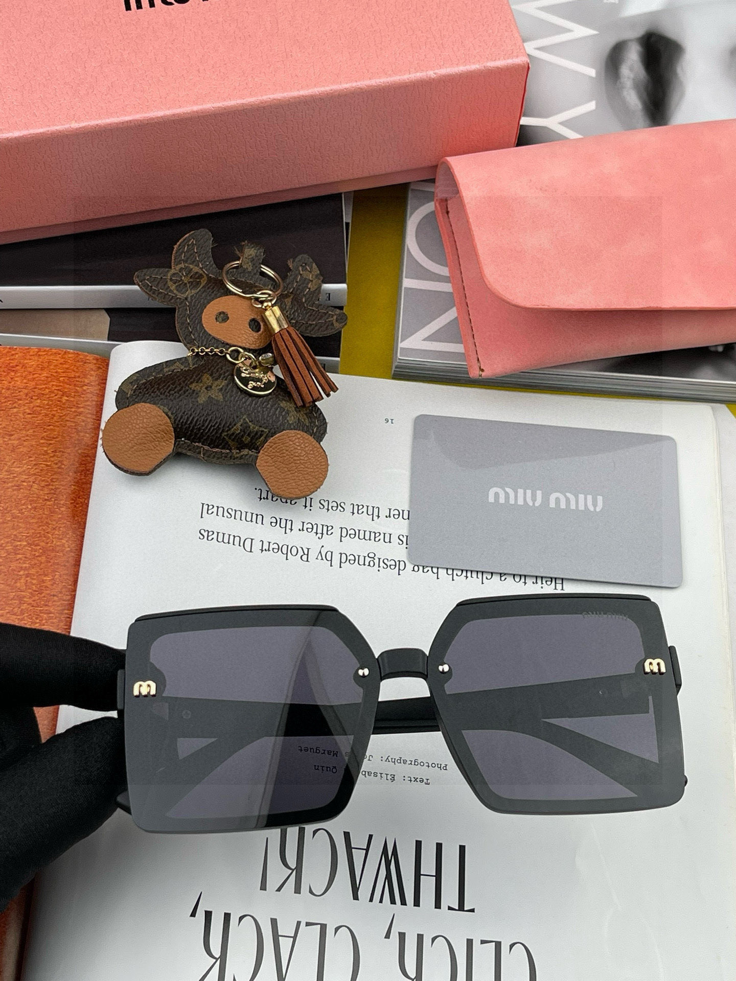 🔺 【缪缪 TR偏光太阳镜】2025开春新款 潮流爆款 时尚方框偏光太阳镜 高品质 佩戴舒适 网红潮款墨