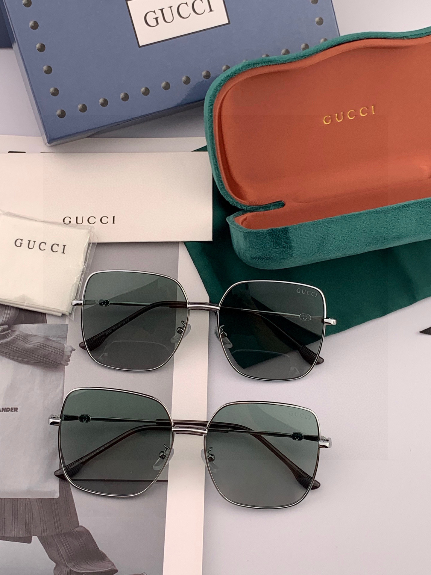 GUCCI 2025开春新款太阳镜 各路网红纷纷带起气场满分‼️ 俏皮甜美.上脸效果更佳.金属质感超好 