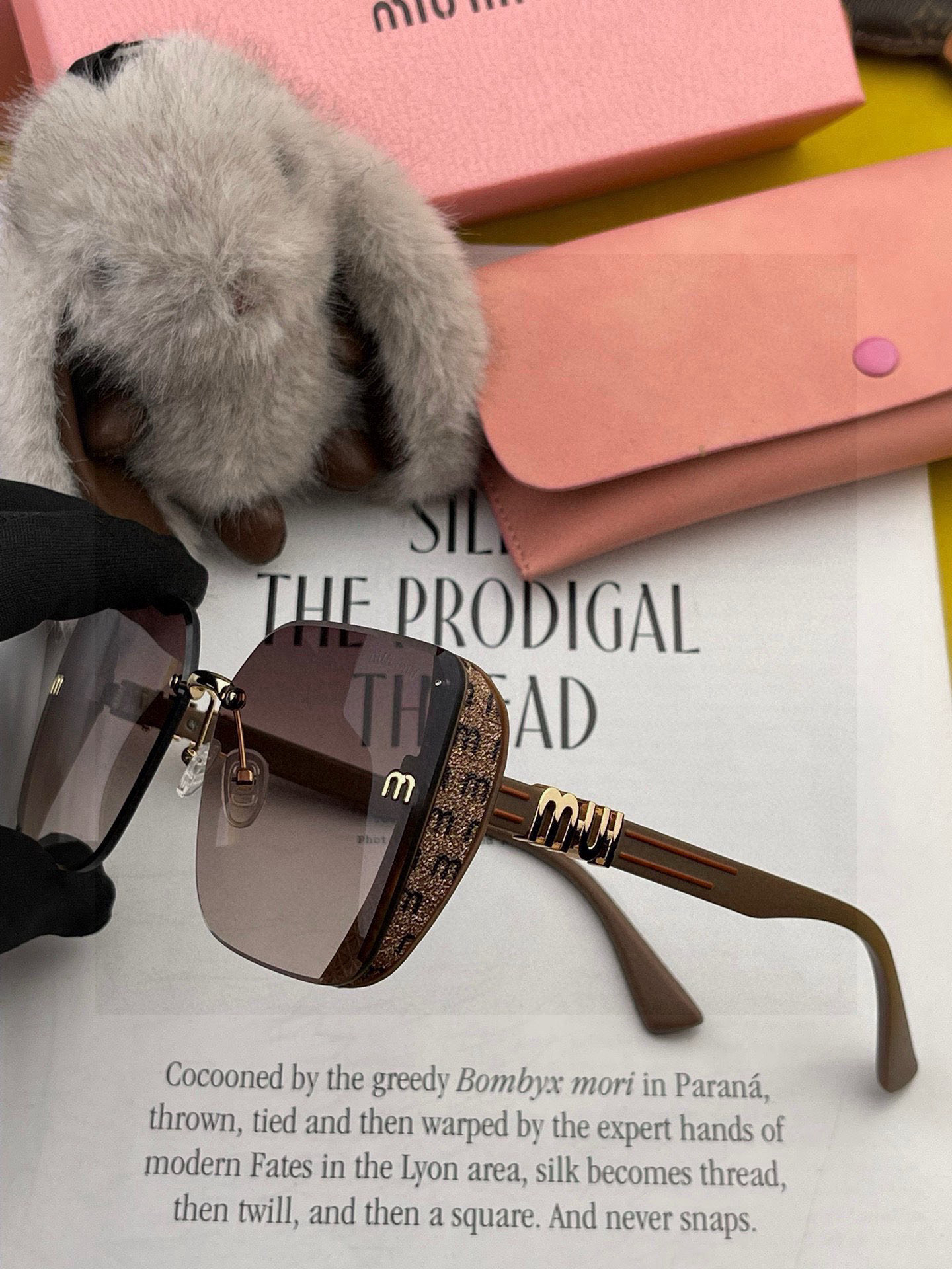 MIUMIU/缪缪🖇🖇2025开春新款🌟闪耀新款璀璨登台 ❤❤太阳镜潮品 精致个性设计简约时尚 专柜品质