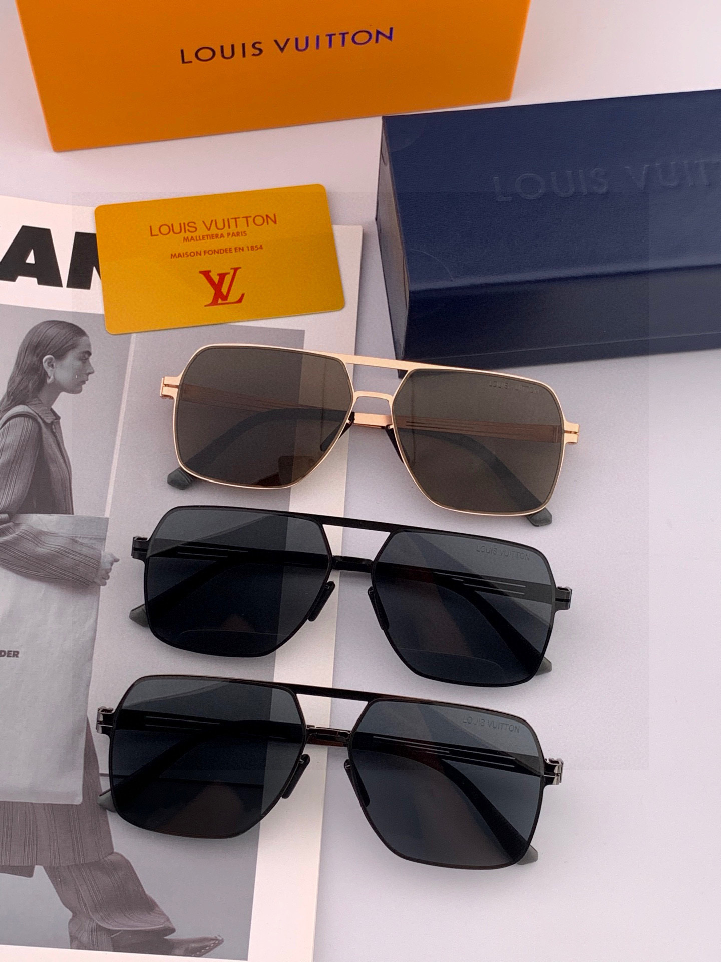 GUCCI 男款炫彩飞行员偏光太阳镜 ❤️材质：高清尼龙加厚卡槽高清偏光镜片 🌹无边框镜架💕颜👍型号：G