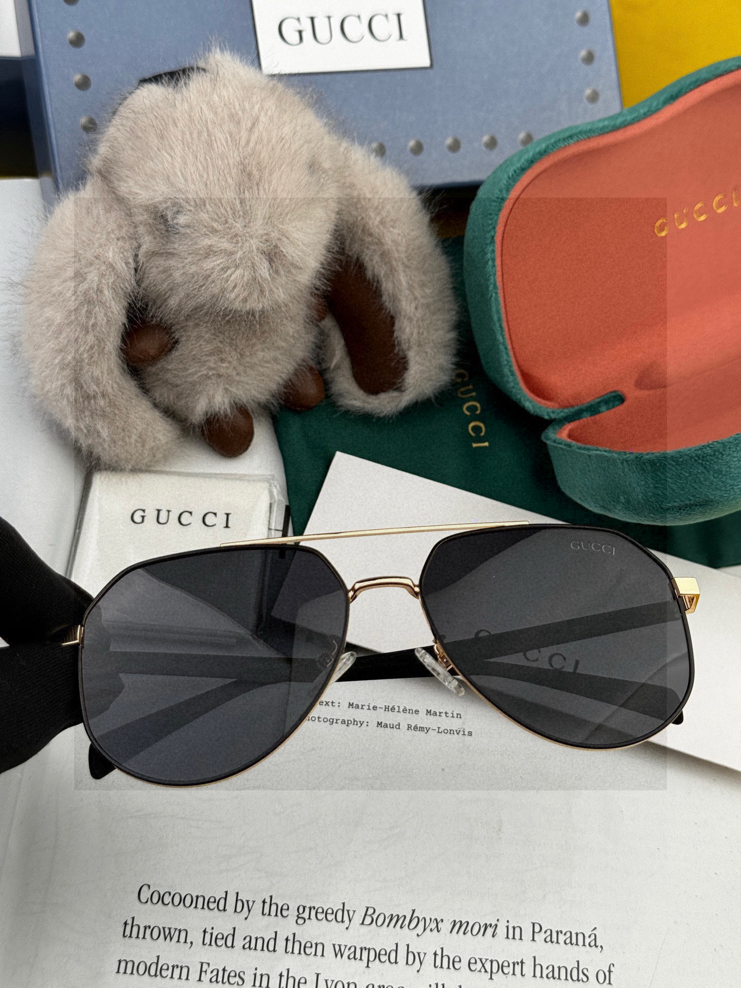 Gucci 。 高品质男女款墨镜 👍 进口宝丽来偏光镜片 。蛤蟆镜 开车钓鱼都可 。百搭显瘦墨镜韩版男士