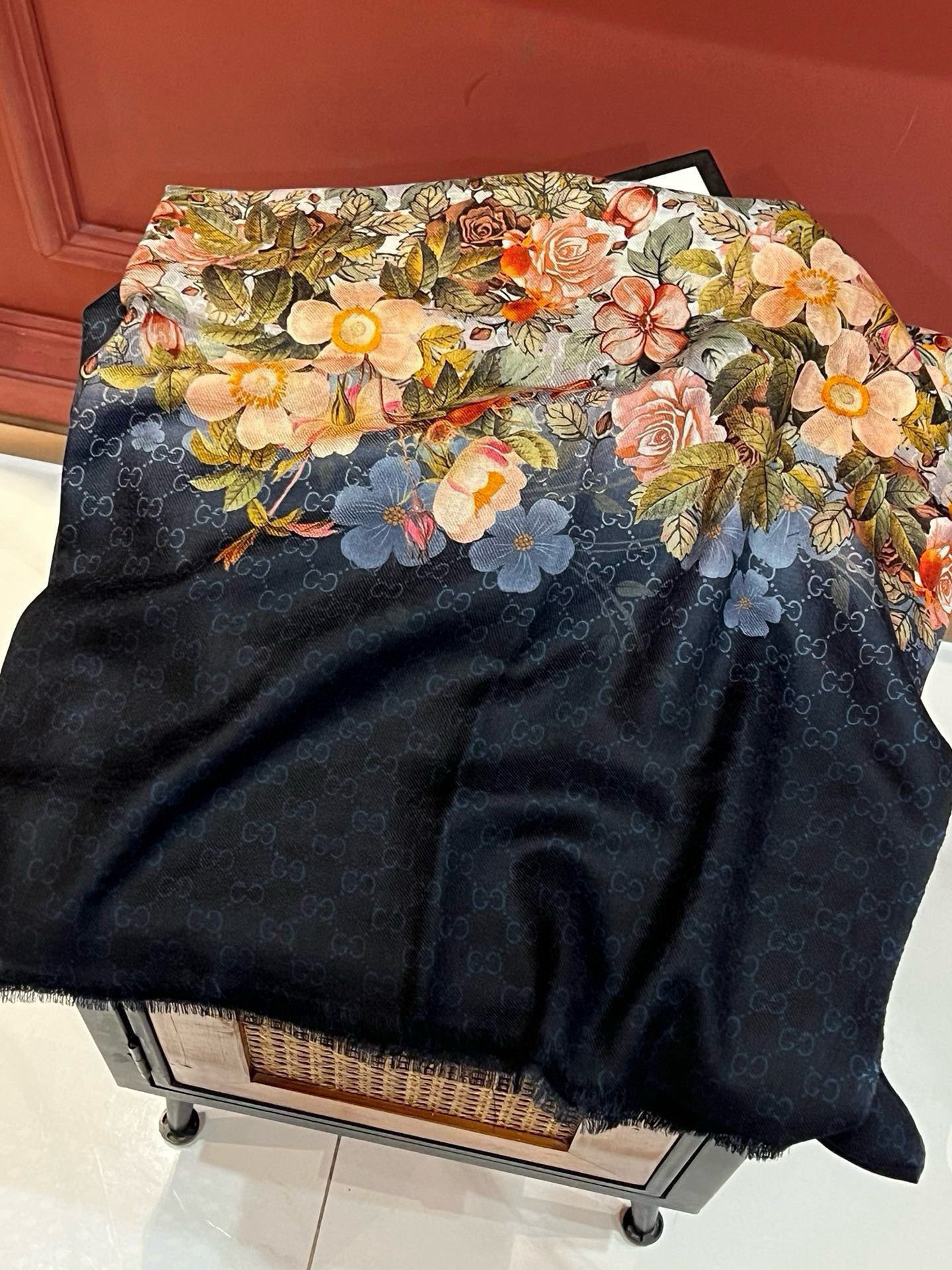 💟秀外慧中，美到过分❗️上身效果疯狂的喜欢❗️Gucci New~300支高端戒指绒！真心美爆了的设计，