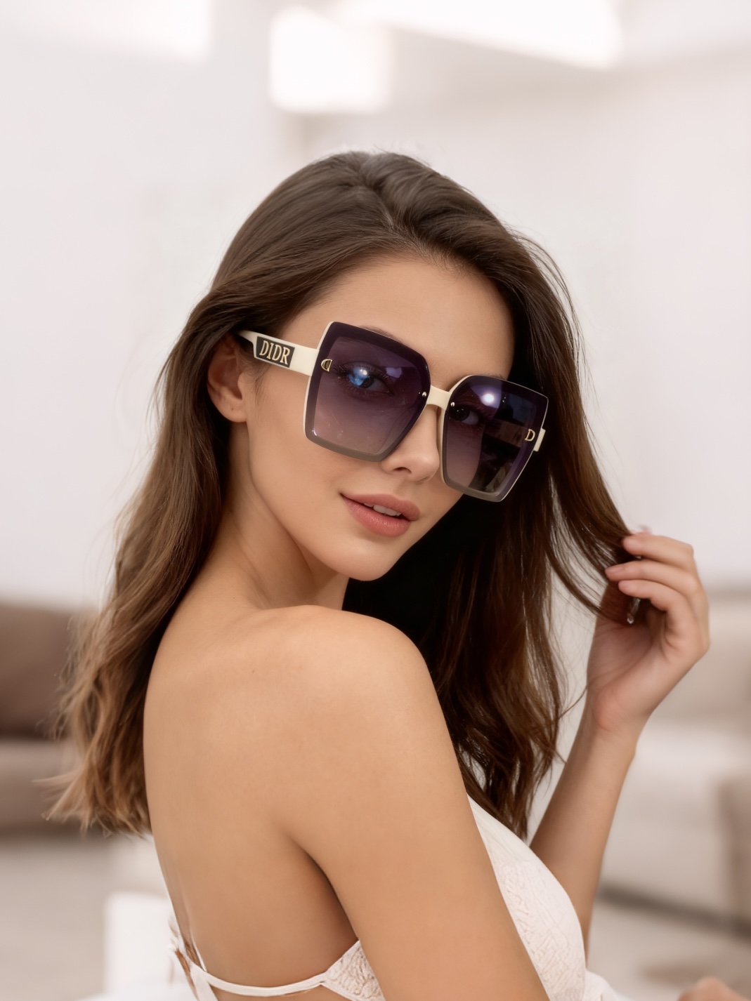 🔺 【DIOR-迪奥】2025开春新款 潮流爆款 时尚方框偏光太阳镜 高品质 佩戴舒适 网红潮款墨镜 型