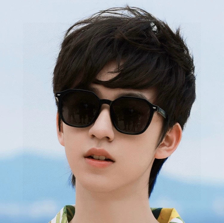 Gucci古奇 新款连体驶驾镜墨镜出行必众备多明星同款 太阳镜 男女太士阳镜飞行 型号：G6358