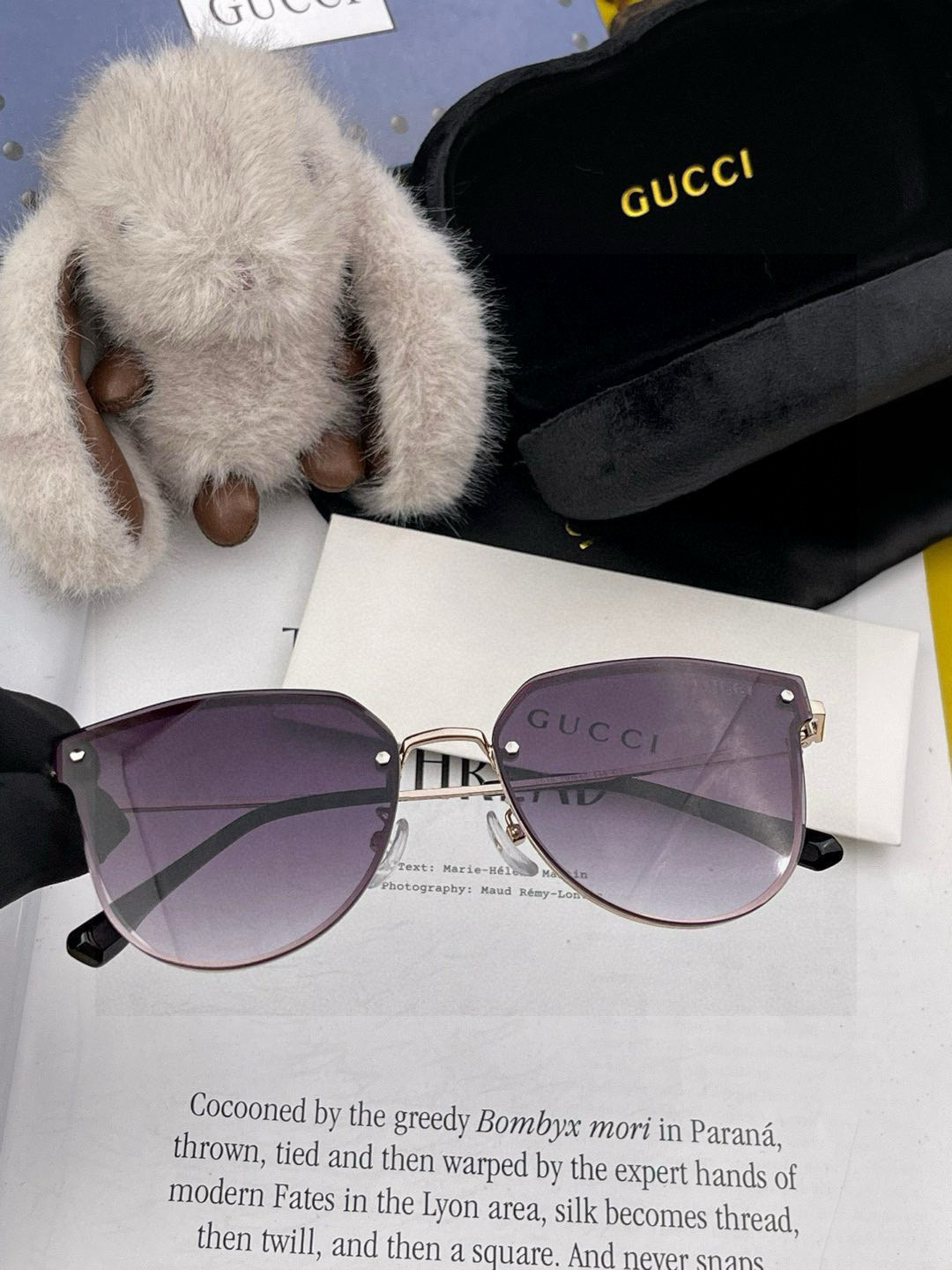 GUCCI 2025开春新款 最新款无框太阳镜 各路网红纷纷带起气场满分‼️ 俏皮甜美.上脸效果更佳.金