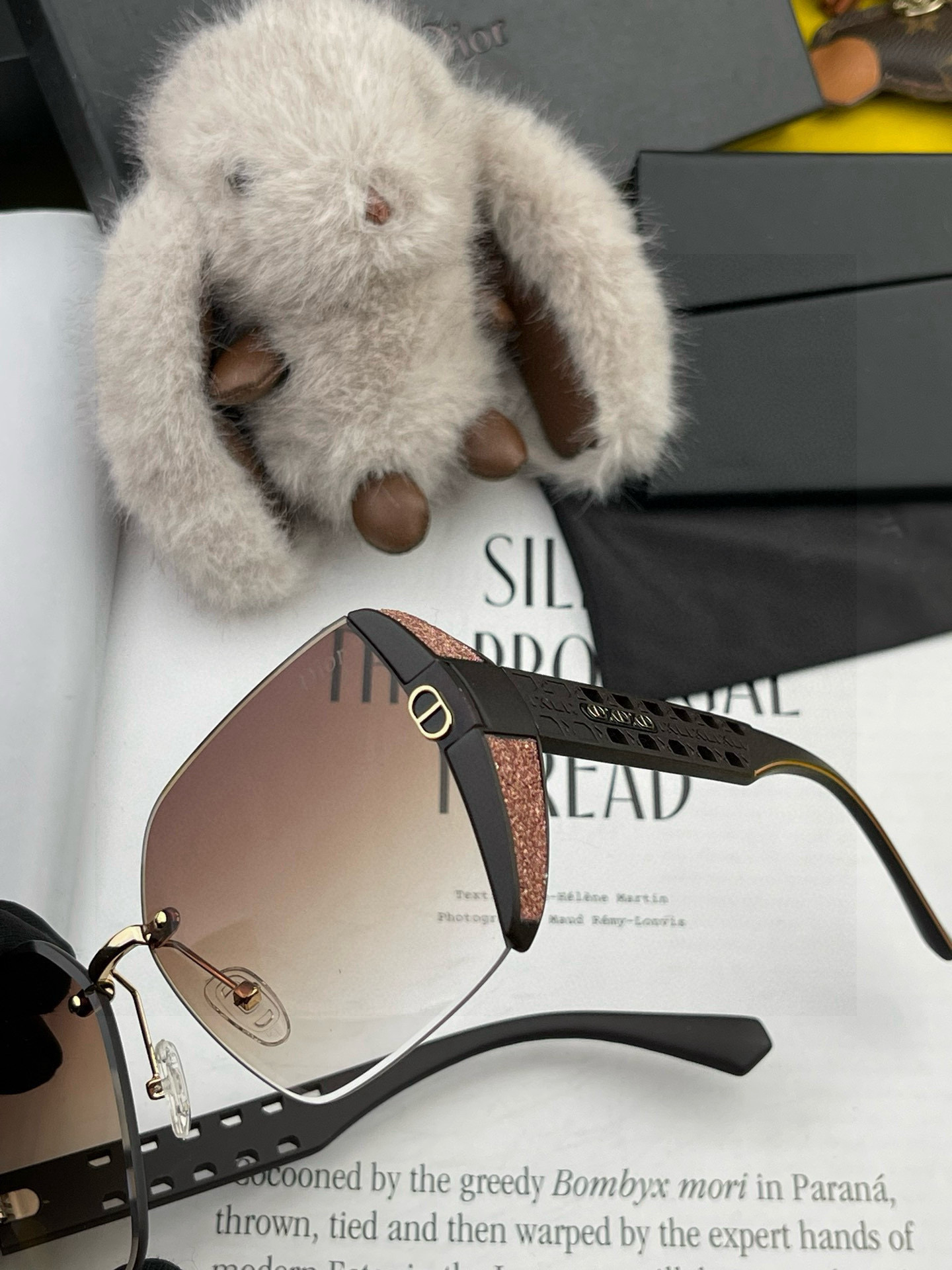 🔺 【DIOR-迪奥】2025开春新款 潮流爆款 时尚方框太阳镜 高品质 佩戴舒适 网红潮款墨镜 女士高