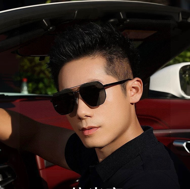 ♦️ GUCCI 2025新款男女情侣款太阳镜多边形墨镜iP电镀永不褪色 超轻超有弹性整幅眼镜无螺丝重要