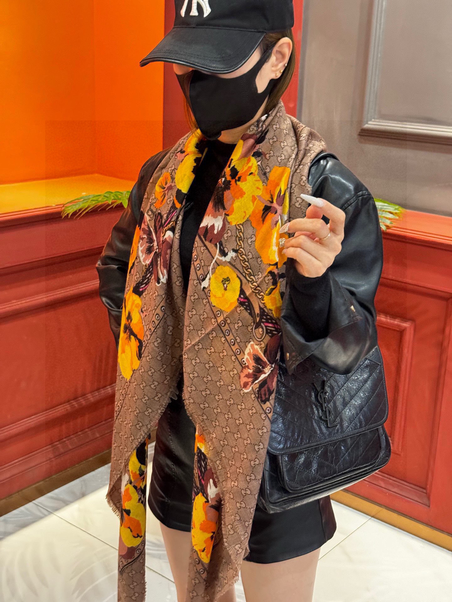 爆款出货 真正的海外原版货——从海外买的正品花了一个月画稿打版，要做咱们就做最好的💯 一花四色每色都把我