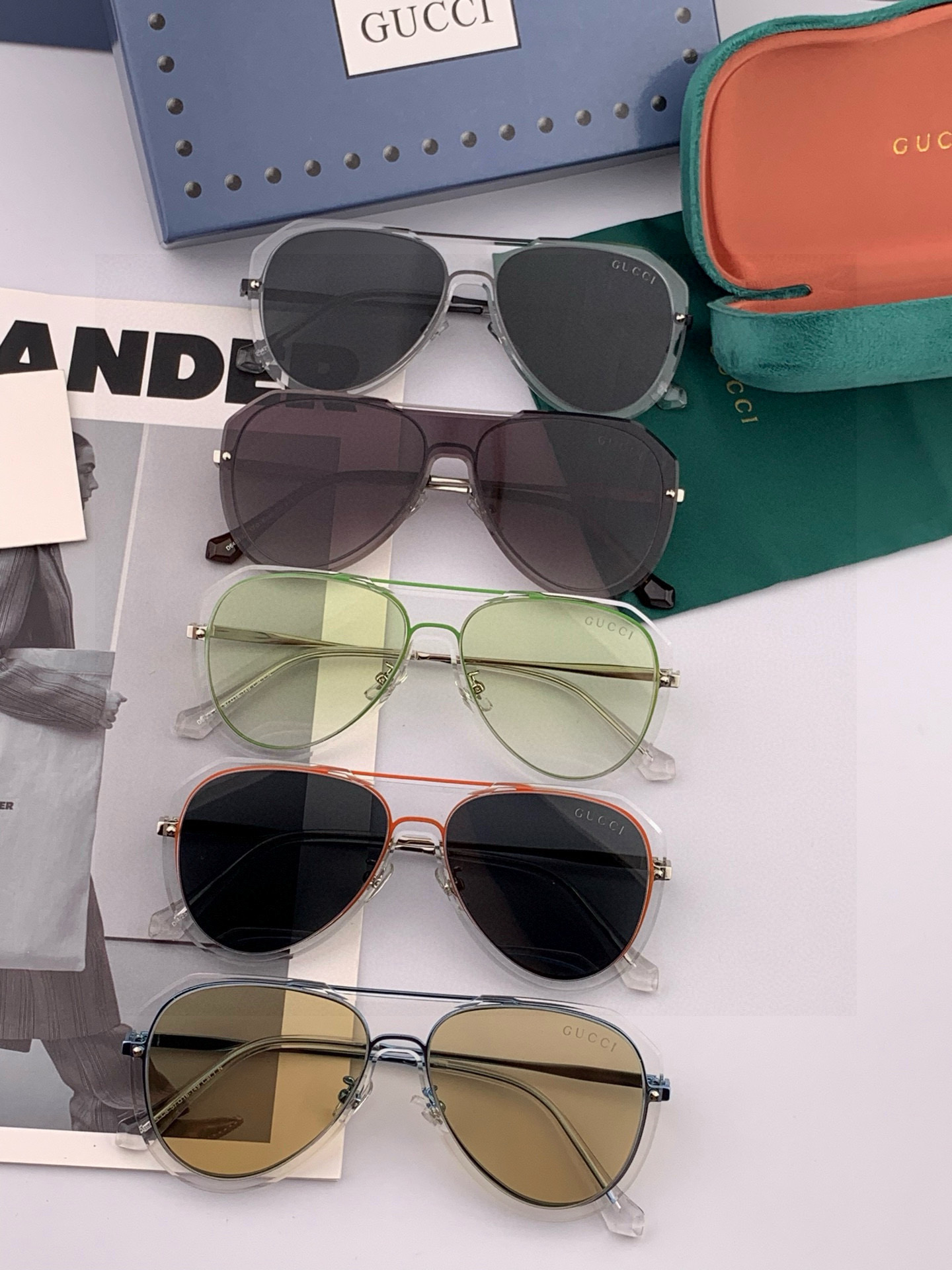 GUCC* 2025 新款男女情侣款太阳iP电镀永不褪色 卖点：超轻超有弹性整幅眼镜片：高清尼龙偏光镜片