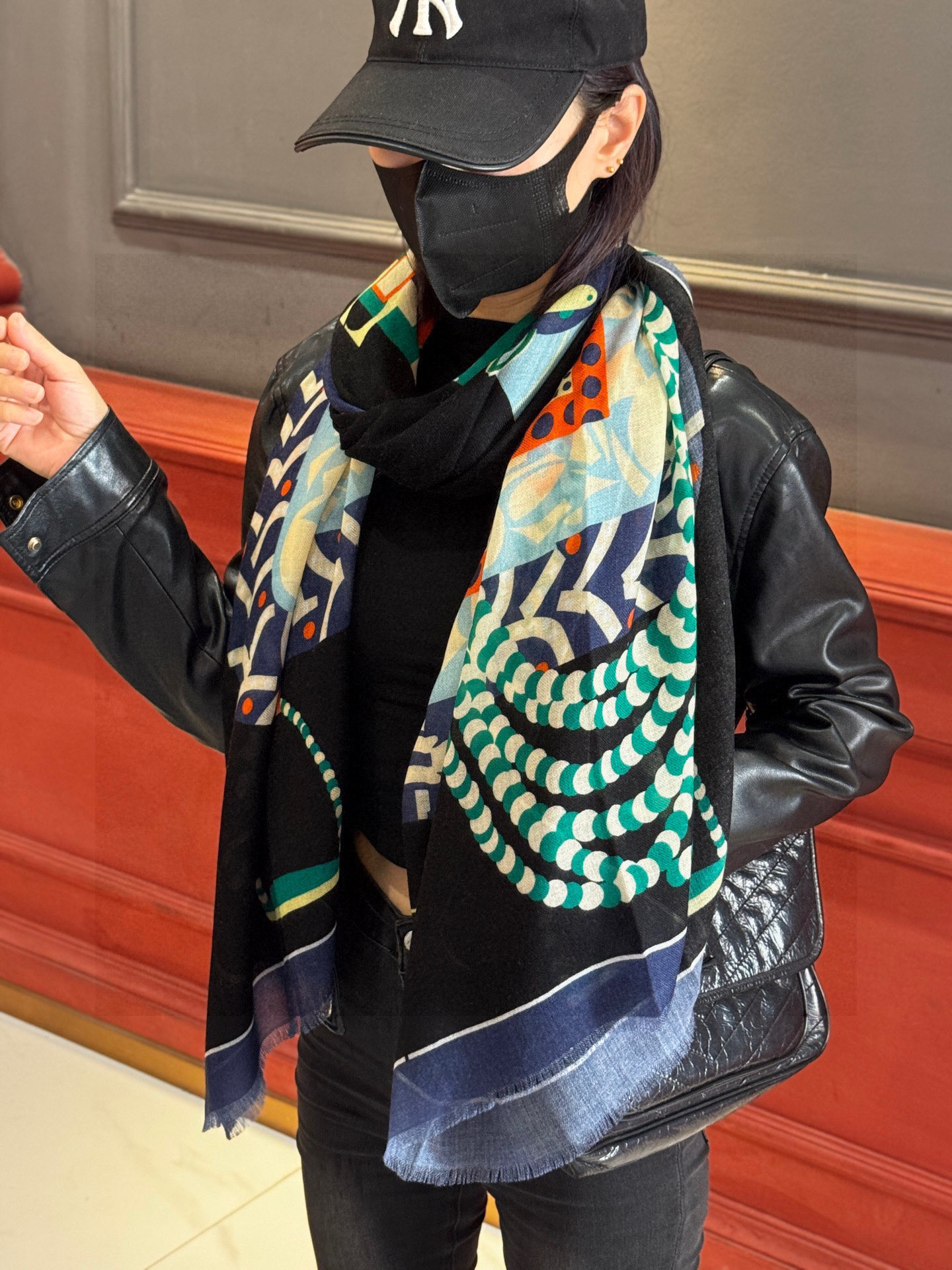 专柜同步 Hermes家买了都说好看【马鞍羊绒长巾】‼️推荐💕顶级工艺超值‼️爱马仕专柜爆款🎁🎁羊绒长巾