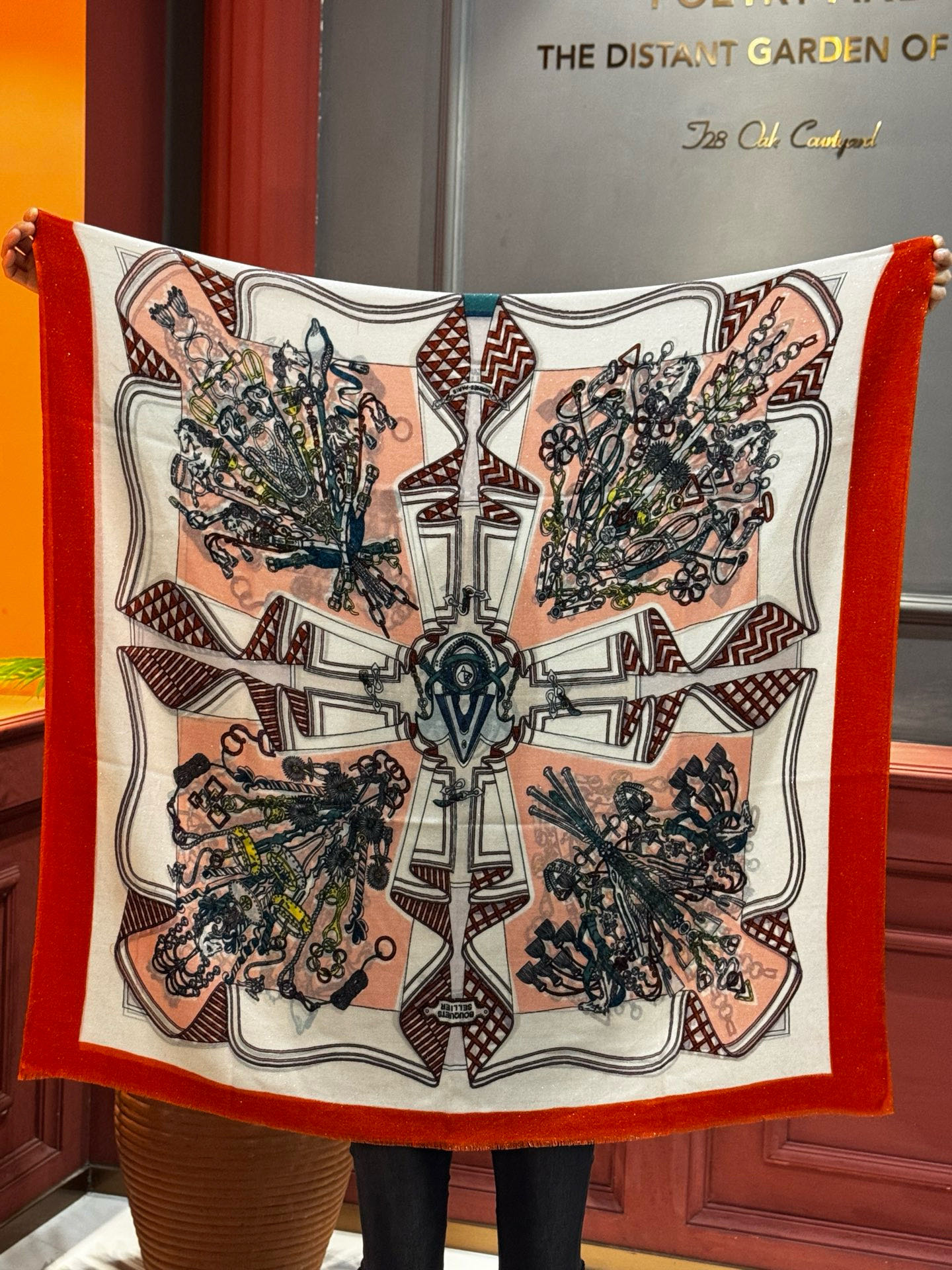 会发光发亮的围巾 羊绒新款🆕👏买了都说好看‼️推荐💕爱马仕羊绒方巾，顶级工艺超值‼️爱马仕专柜爆款🎁💟立