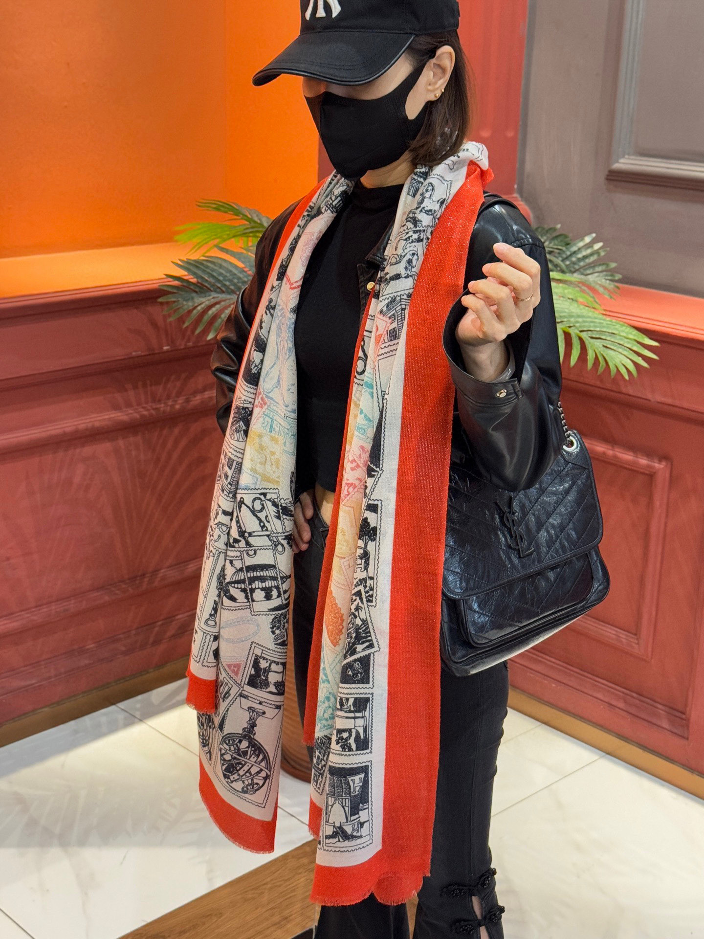 会发光发亮的围巾 羊绒新款🆕👏买了都说好看‼️推荐💕爱马仕羊绒方巾，顶级工艺超值‼️爱马仕专柜爆款🎁💟立