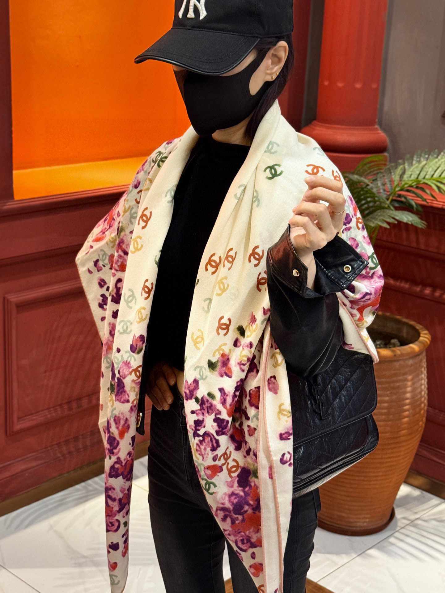 🌸·春日碎花20。 Chanel 140丝绒双面披肩25新款碎花花披肩超级有氛围感135*135cm的大