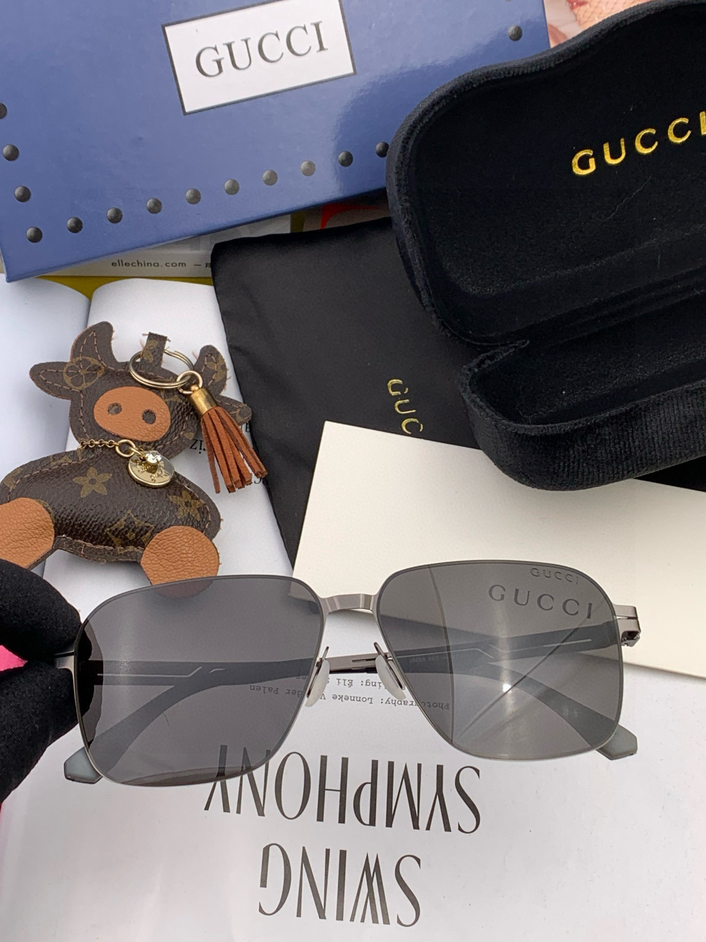 ♦️ GUCCI 2023新款男女情侣款太阳镜多边形墨镜iP电镀永不褪色 超轻超有弹性整幅眼镜无螺丝重要