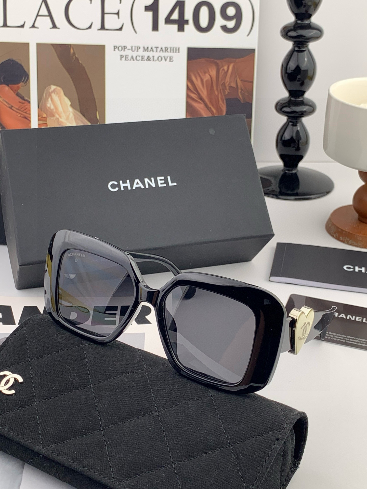 新品CHANEL 香奈儿太阳镜以独特魅力和前卫风格诠释春夏最新眼镜，质感超好佩带舒适 型号：CH8551