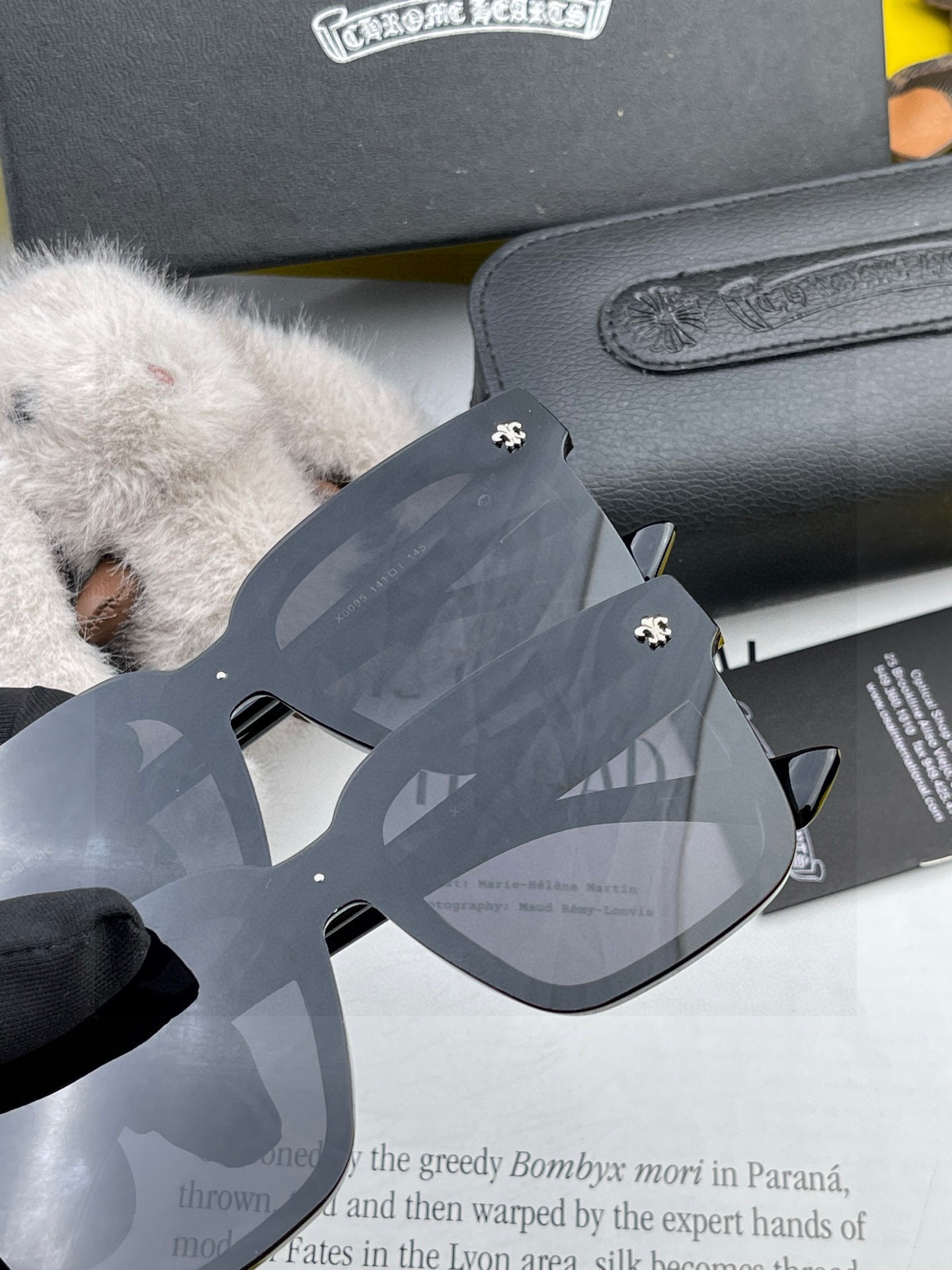 2025最新款，克罗心男女通用款偏光太阳镜（可搭配情侣款）全部颜色返单到货材质：TR，高清连体偏光镜片型