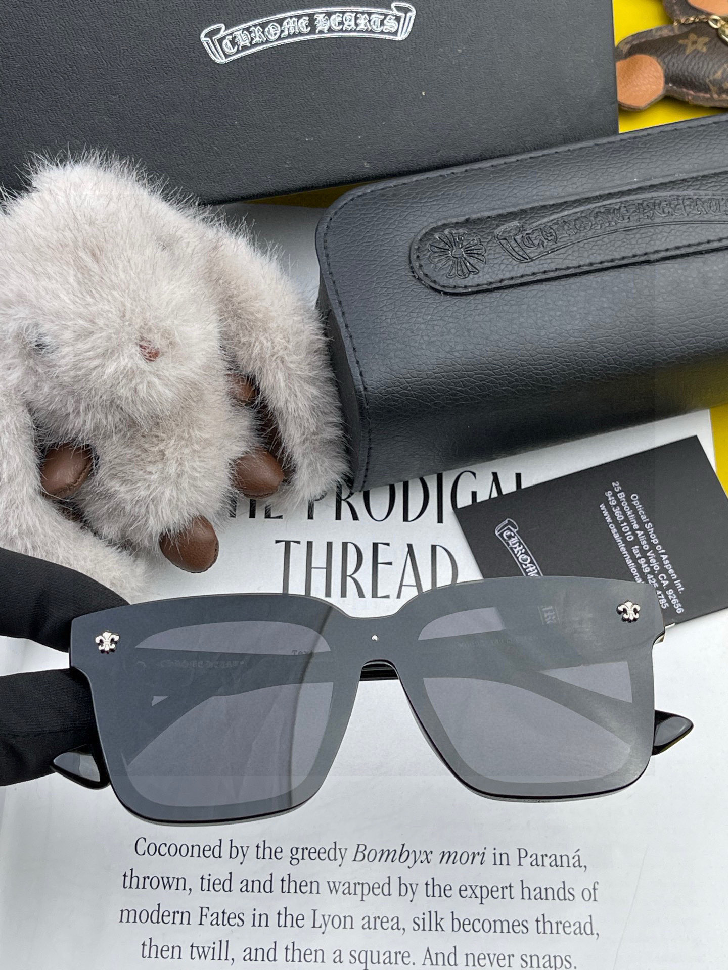 2025最新款，克罗心男女通用款偏光太阳镜（可搭配情侣款）全部颜色返单到货材质：TR，高清连体偏光镜片型