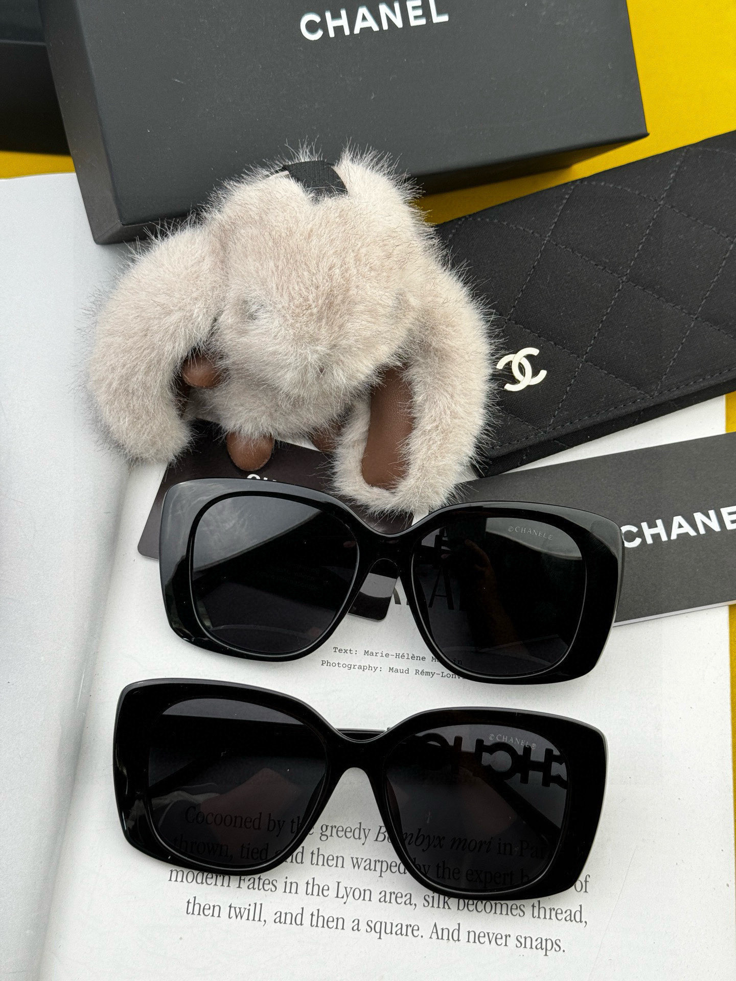 香奈儿 2025开春新款太阳镜 各路网红纷纷带起气场满分‼️ 俏皮甜美.上脸效果更佳.金属质感超好 型号