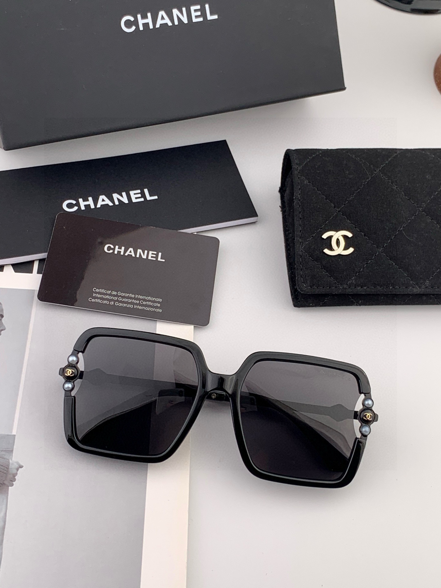 新品CHANEL 香奈儿太阳镜以独特魅力和前卫风格诠释春夏最新眼镜，质感超好佩带舒适 型号：CH5236