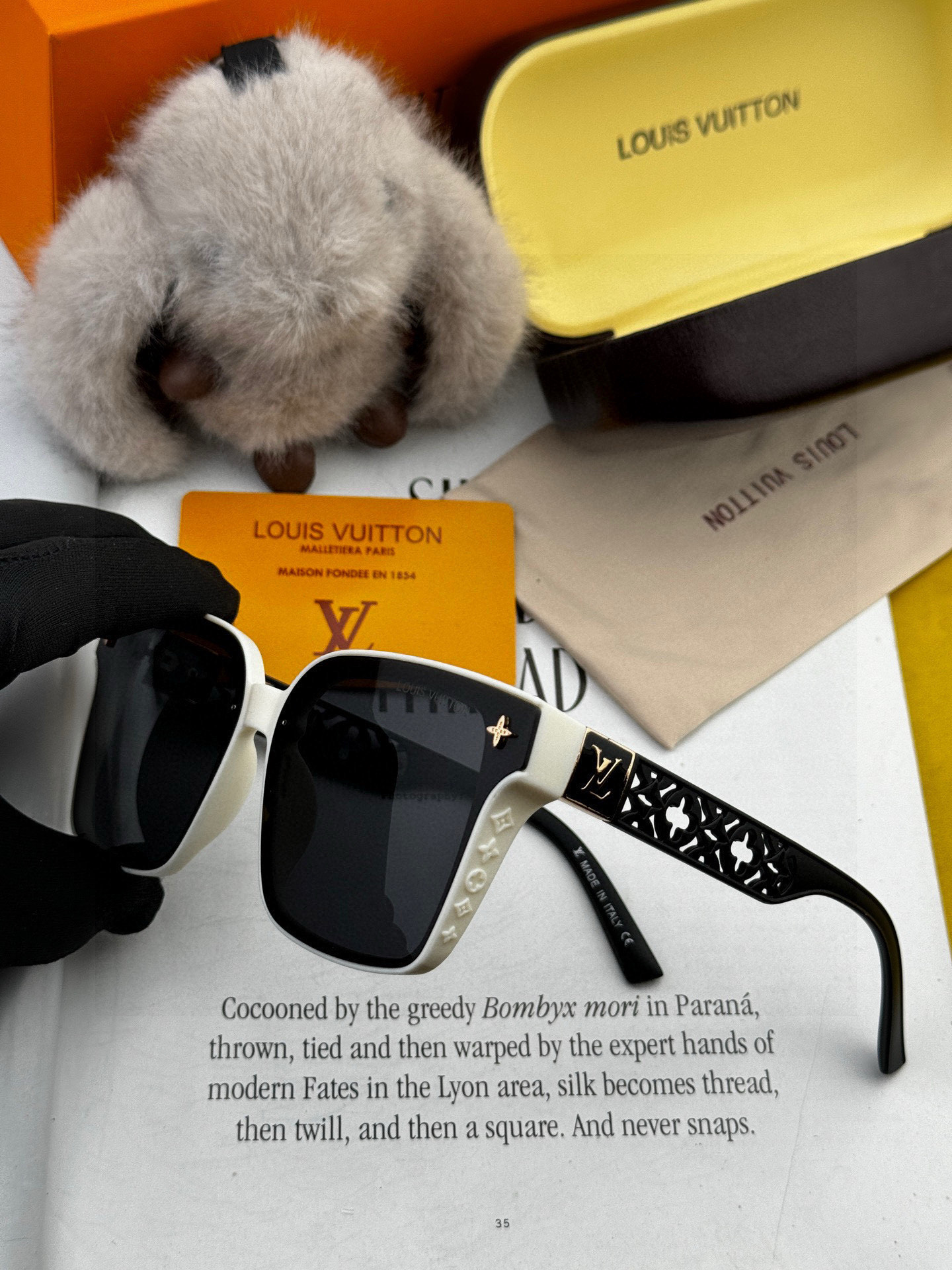 LV 2025新款女士方框太阳眼镜 开车墨镜 新款太阳镜 时尚大方 舒适轻盈 精致奢华 超轻 型号：L2