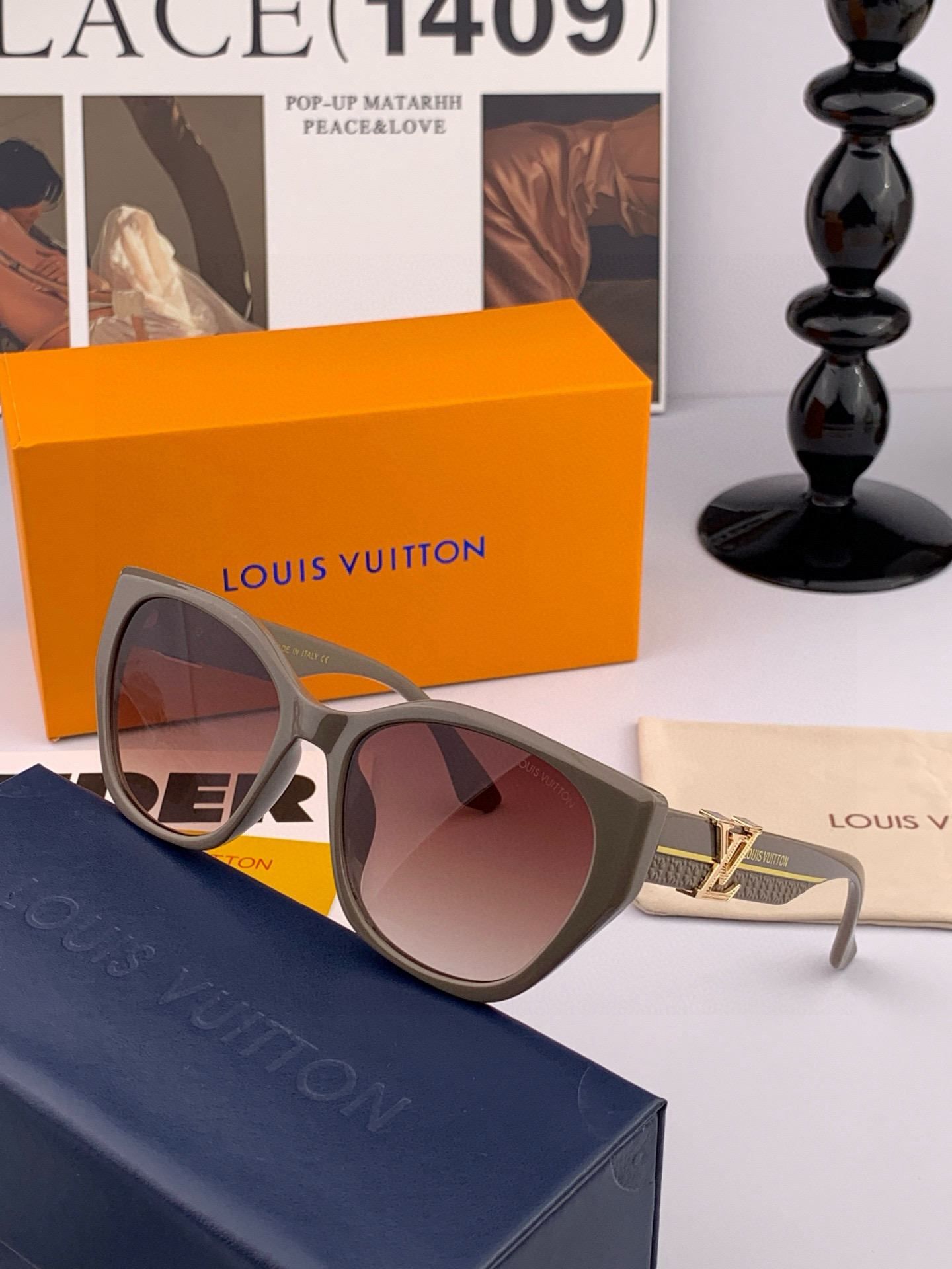 LV 2025年开春新款 潮流爆款 时尚方框太阳镜 高品质 佩戴舒适 网红潮款墨镜 型号L4550