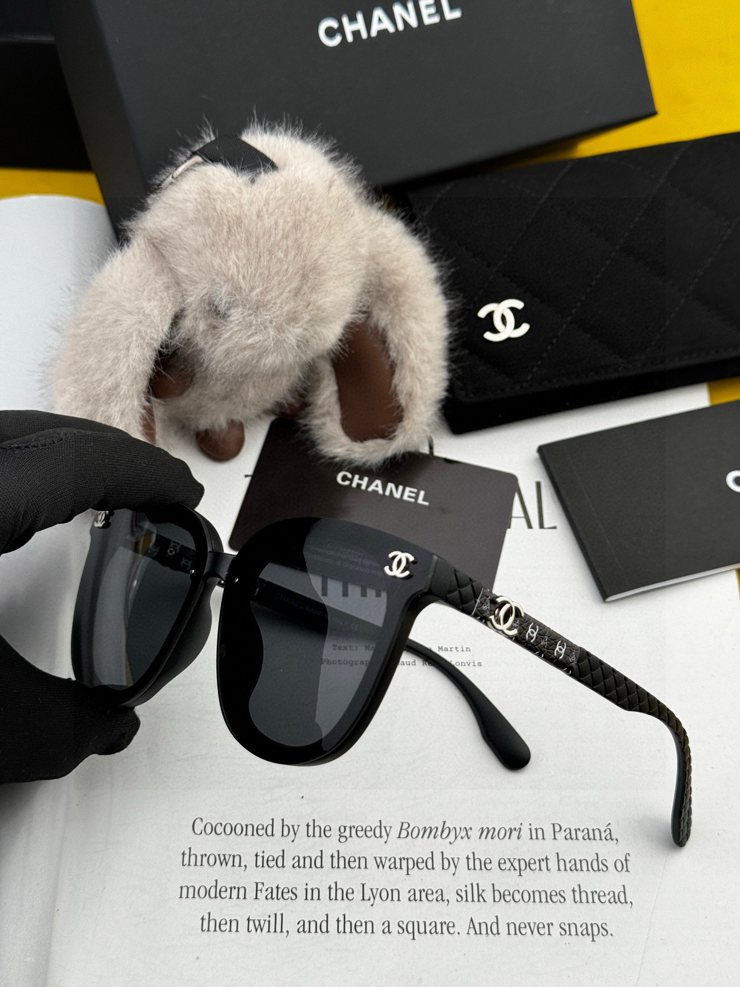 Chanel大框太阳镜墨镜 经典的方框设计，不挑脸型，无论搭配大衣还是连衣裙都非常显气质偏光镜片预防紫外