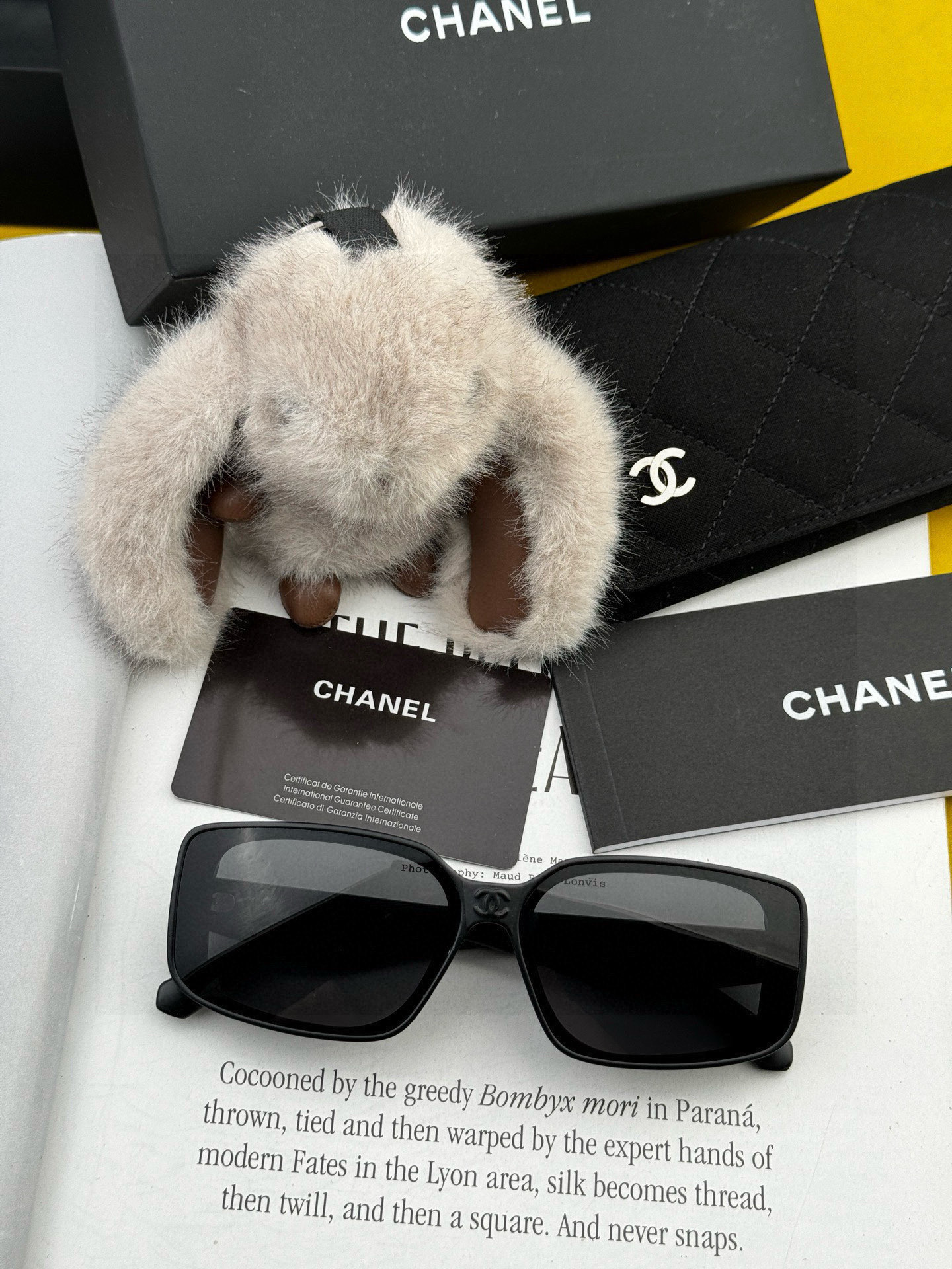 新品CHANEL 香奈儿太阳镜以独特魅力和前卫风格诠释春夏最新眼镜，质感超好佩带舒适 型号：CH3551