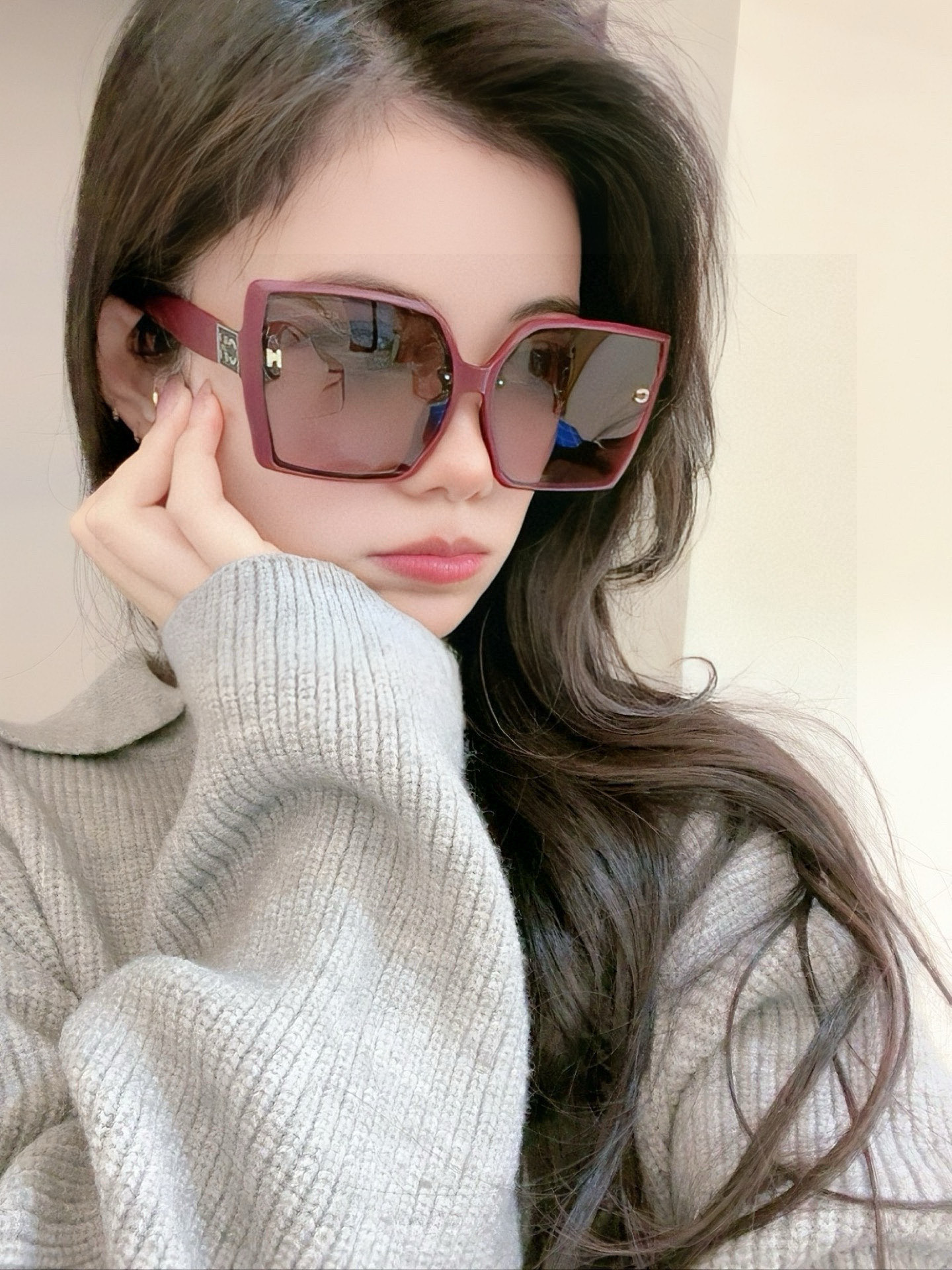 香奈儿 2025开春新款太阳镜 各路网红纷纷带起气场满分‼️ 俏皮甜美.上脸效果更佳.金属质感超好 型号