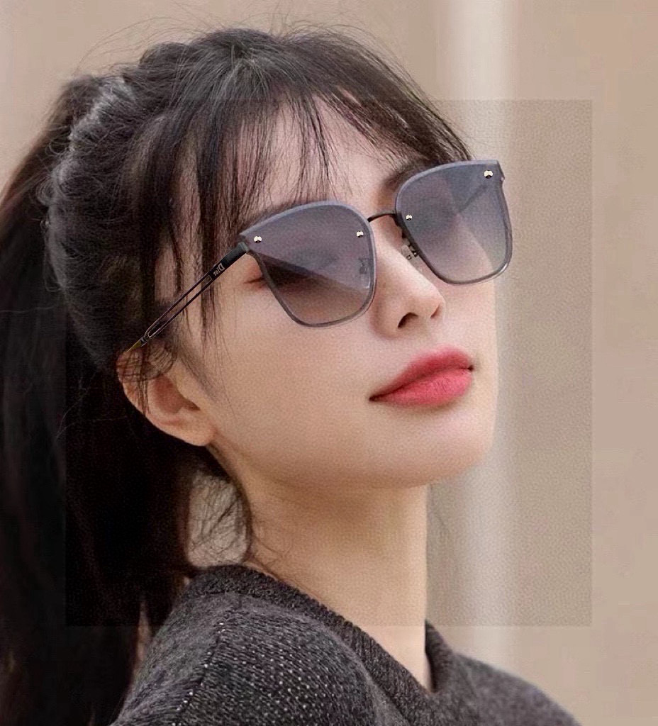 【TR偏光系列】DIOR 经典的方框设计，不挑脸型，无论搭配大衣还是连衣裙都非常显气质尼龙偏光镜片预防紫