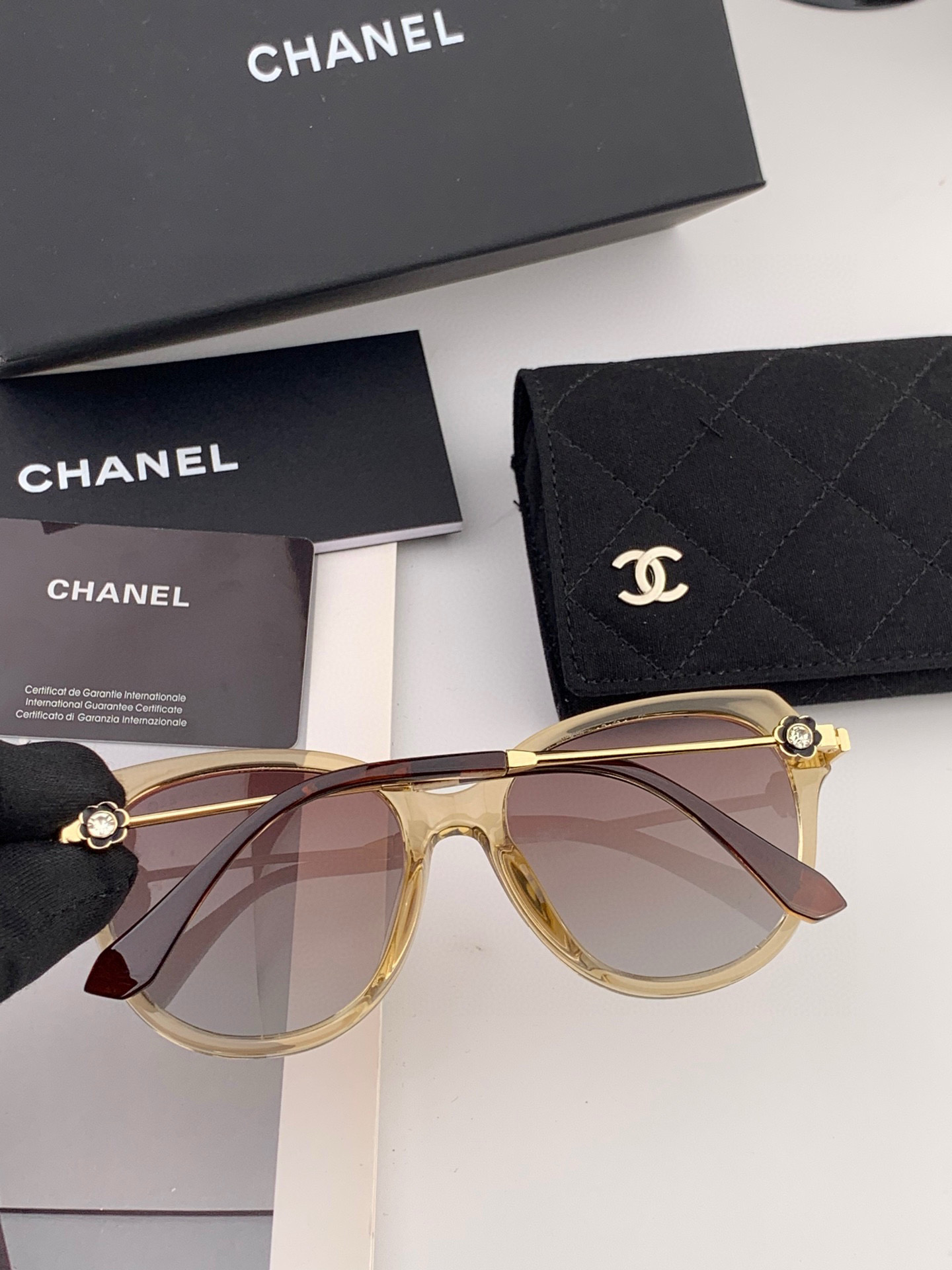 TR版本-偏光【独家大牌太阳镜无滤镜‼实拍上架 香奈儿官网最新发布新款太阳镜🕶，注意⚠我们是高清镜片 型