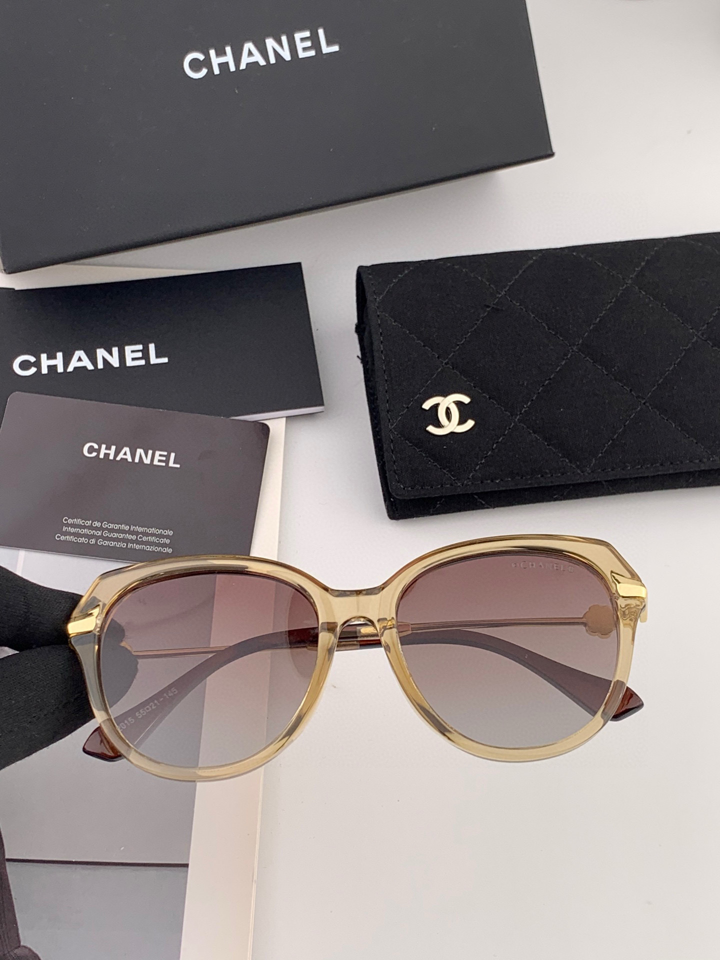 TR版本-偏光【独家大牌太阳镜无滤镜‼实拍上架 香奈儿官网最新发布新款太阳镜🕶，注意⚠我们是高清镜片 型