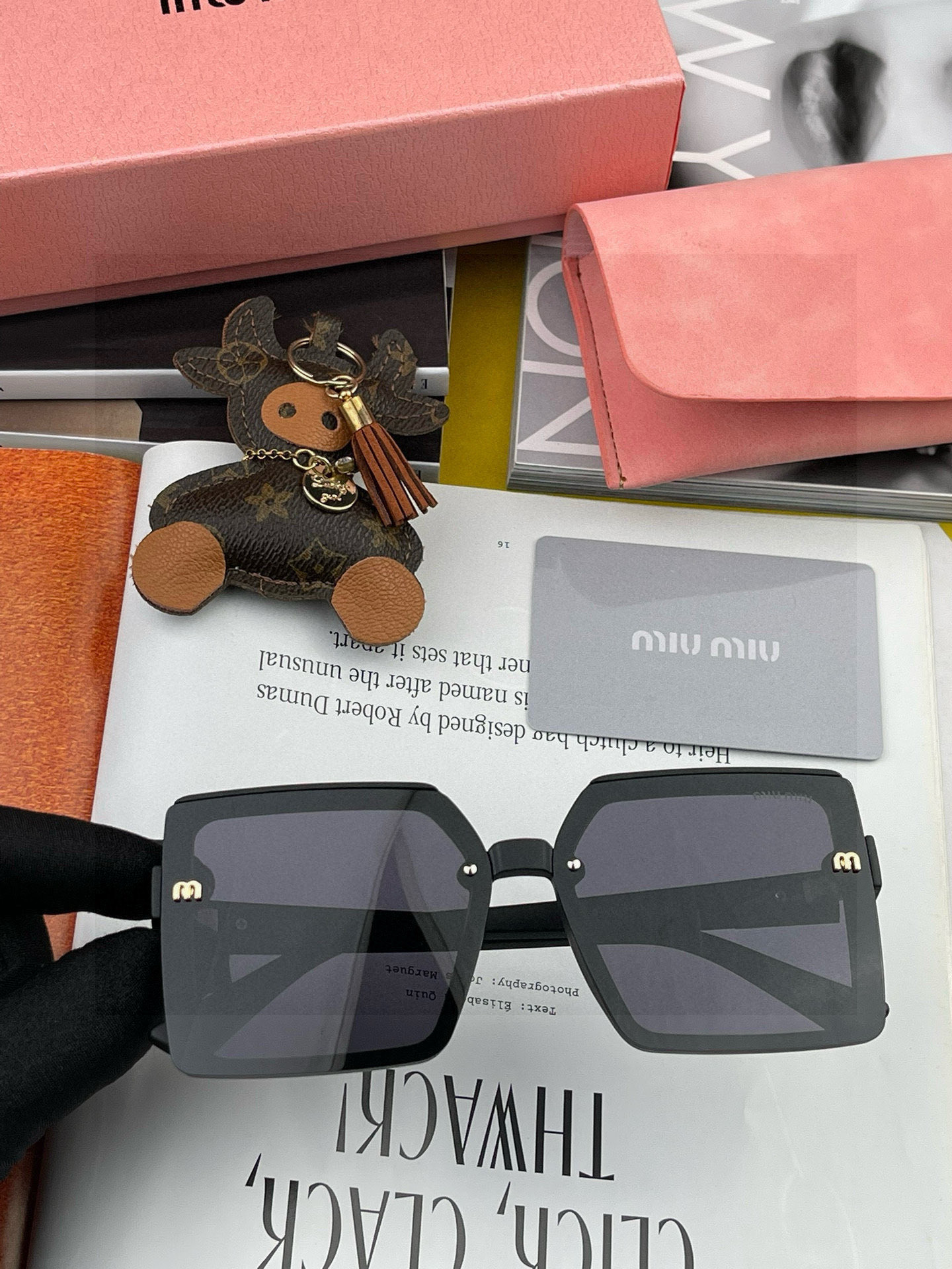 🔺 【缪缪 TR偏光太阳镜】2025开春新款 潮流爆款 时尚方框偏光太阳镜 高品质 佩戴舒适 网红潮款墨