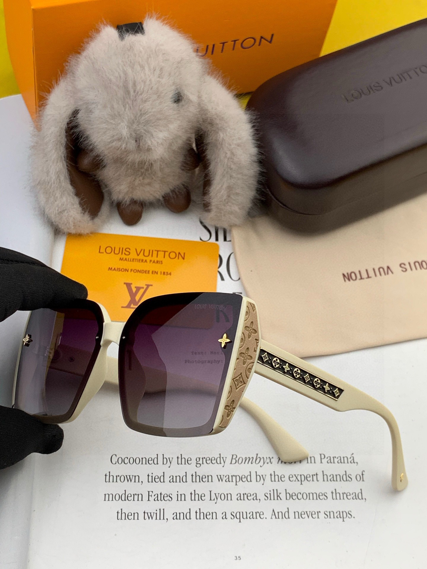 LV 太阳镜潮品官网模特同款 [玫瑰][玫瑰]四叶草🍀精致个性设计简约时尚 高品质值得拥有绝对潮爆整个夏